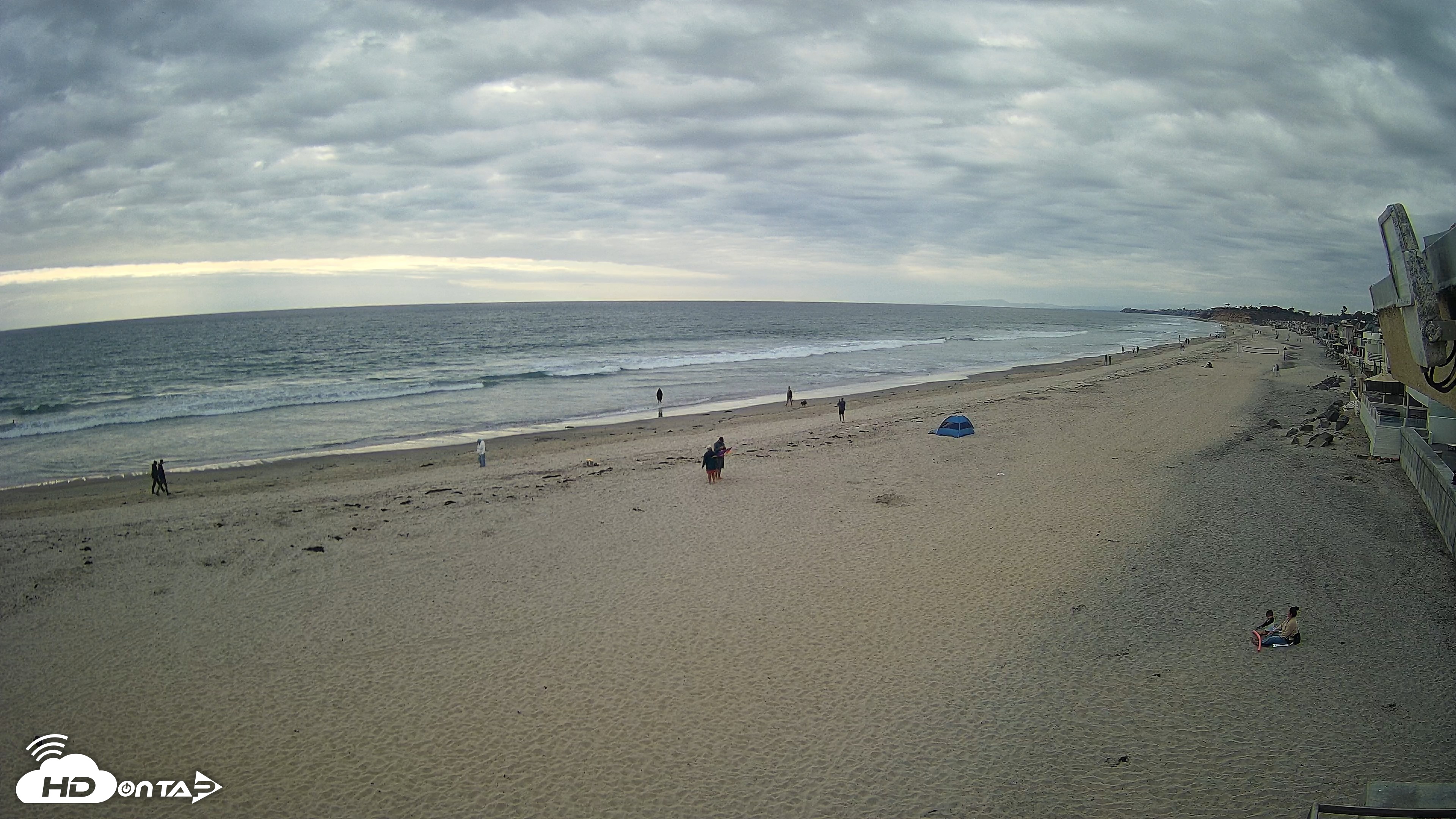 Snapshot of 17th St. Del Mar Beach - 4K NW View Live Cam taken May 3, 2026, 5:53pm PDT