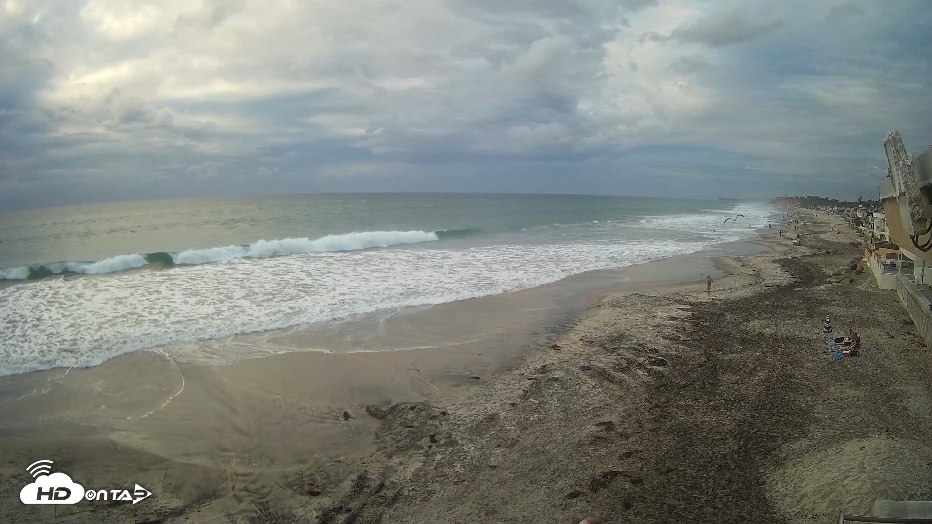 Snapshot of 17th St. Del Mar Beach - 4K NW View Live Cam taken Oct 21, 2026, 5:17pm PDT