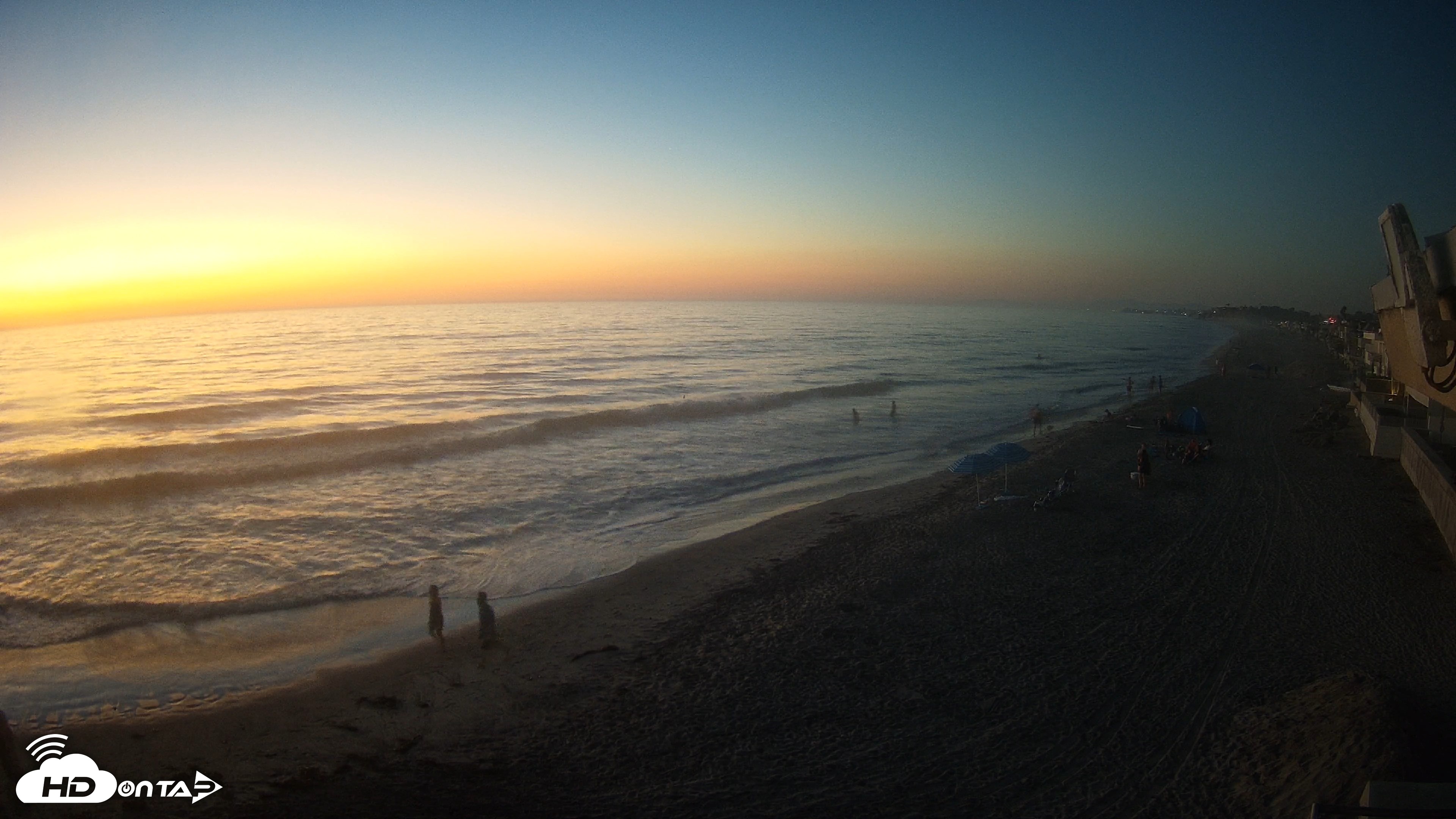 Snapshot of 17th St. Del Mar Beach - 4K NW View Live Cam taken Oct 6, 2026, 6:54pm PDT