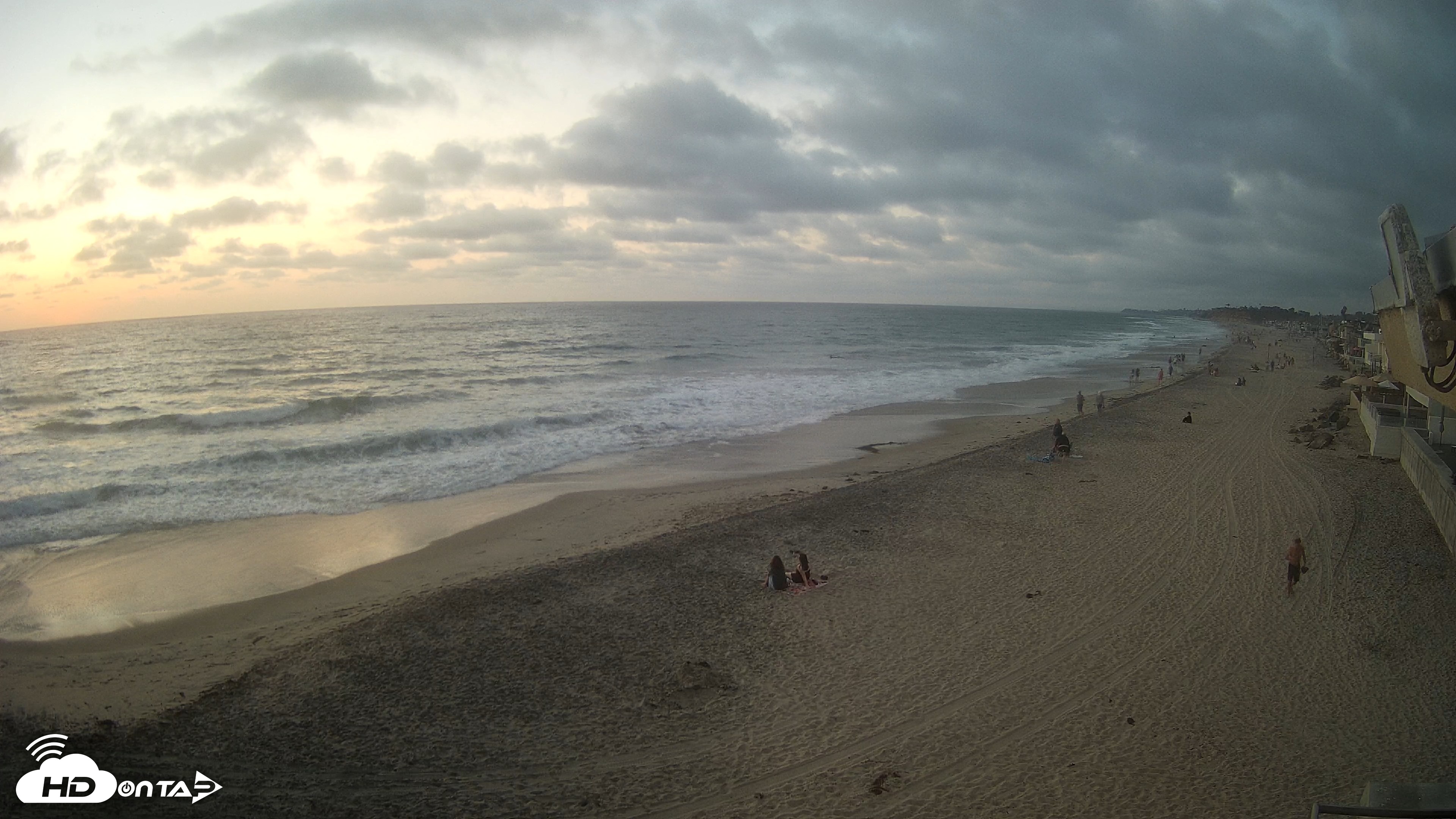 Snapshot of 17th St. Del Mar Beach - 4K NW View Live Cam taken Sep 22, 2026, 6:48pm PDT