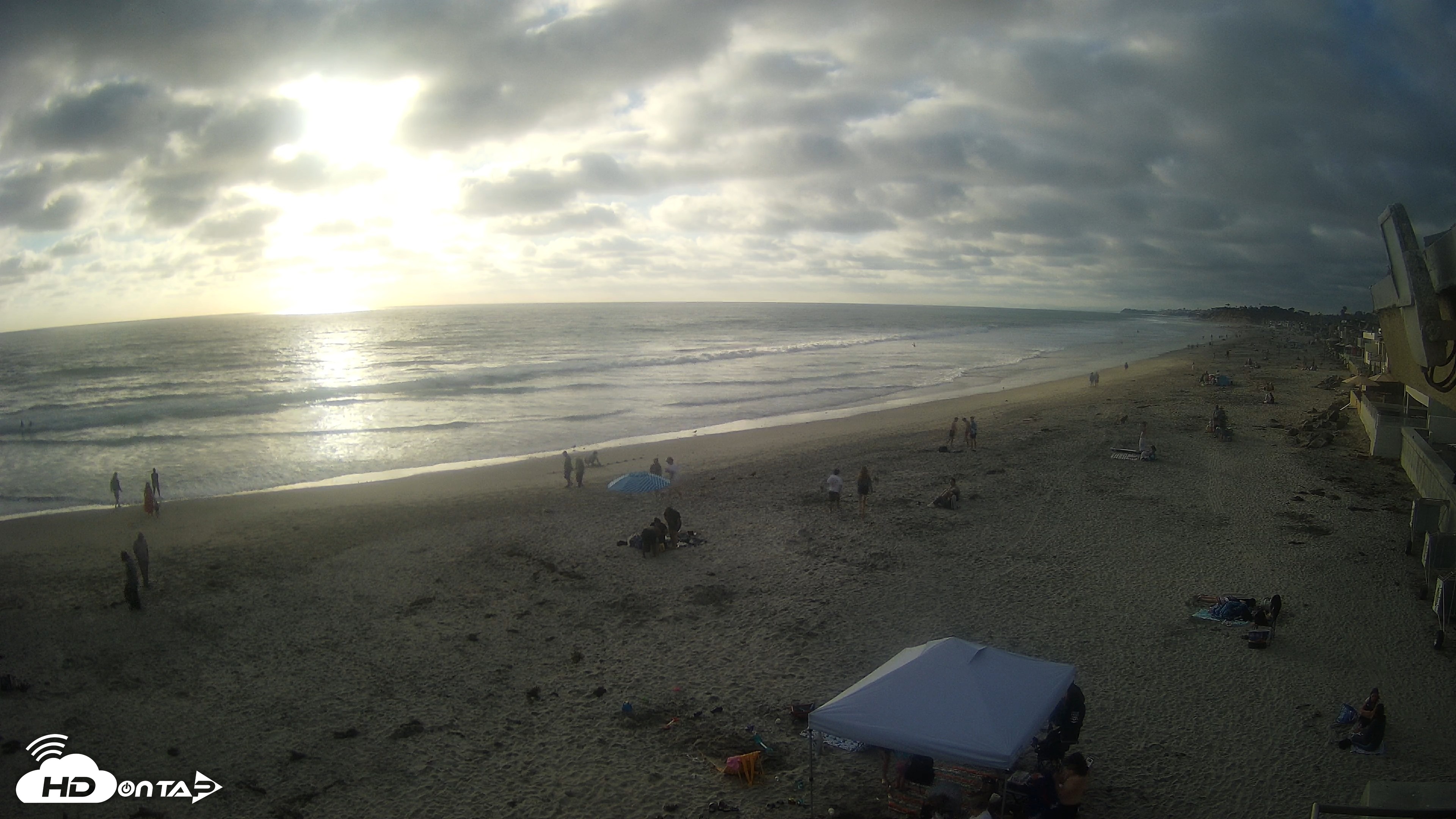 Snapshot of 17th St. Del Mar Beach - 4K NW View Live Cam taken Jun 19, 2026, 6:53pm PDT
