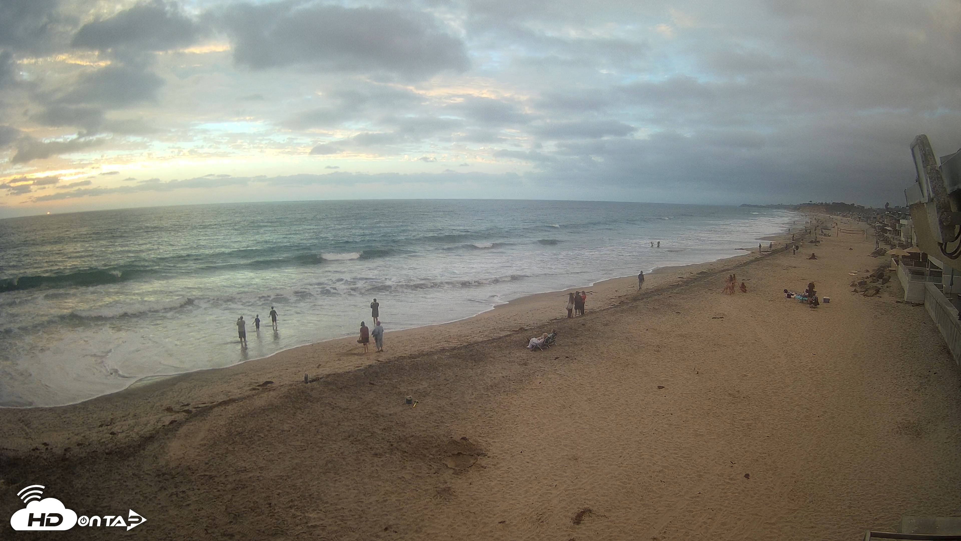 Snapshot of 17th St. Del Mar Beach - 4K NW View Live Cam taken Sep 20, 2026, 6:48pm PDT
