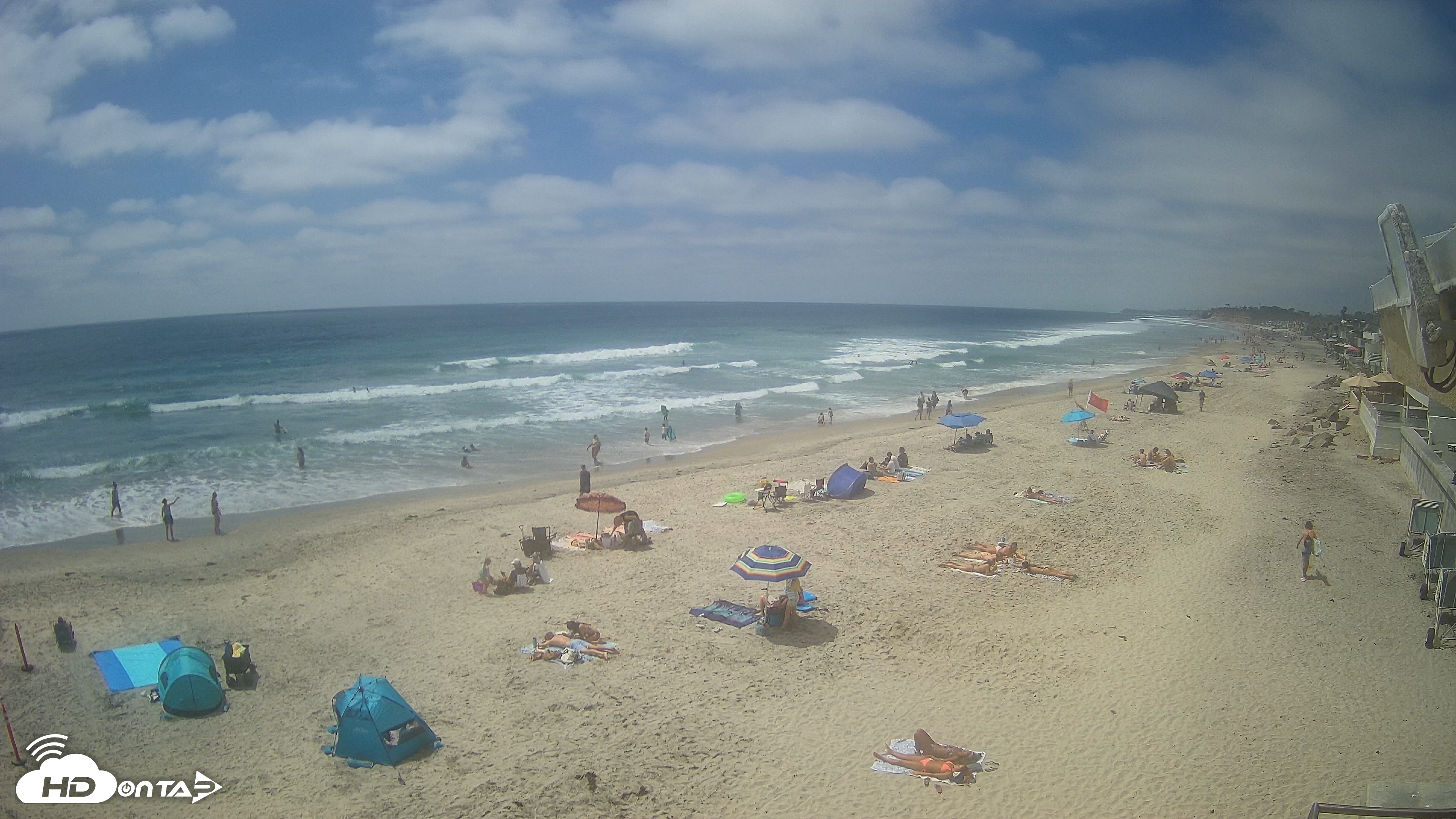 Snapshot of 17th St. Del Mar Beach - 4K NW View Live Cam taken Jun 10, 2026, 2:47pm PDT