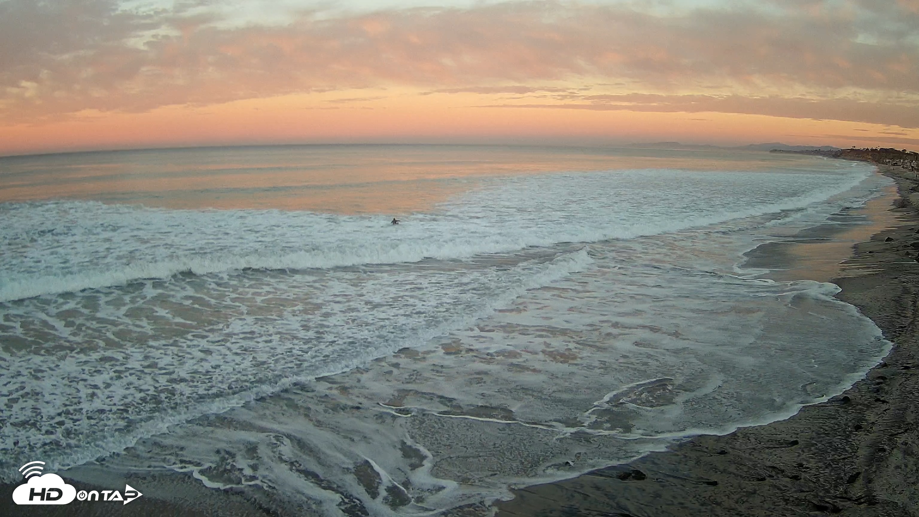 Snapshot of 17th St. Del Mar Beach - 4K NW View Live Cam taken Dec 4, 2025, 6:41am PST
