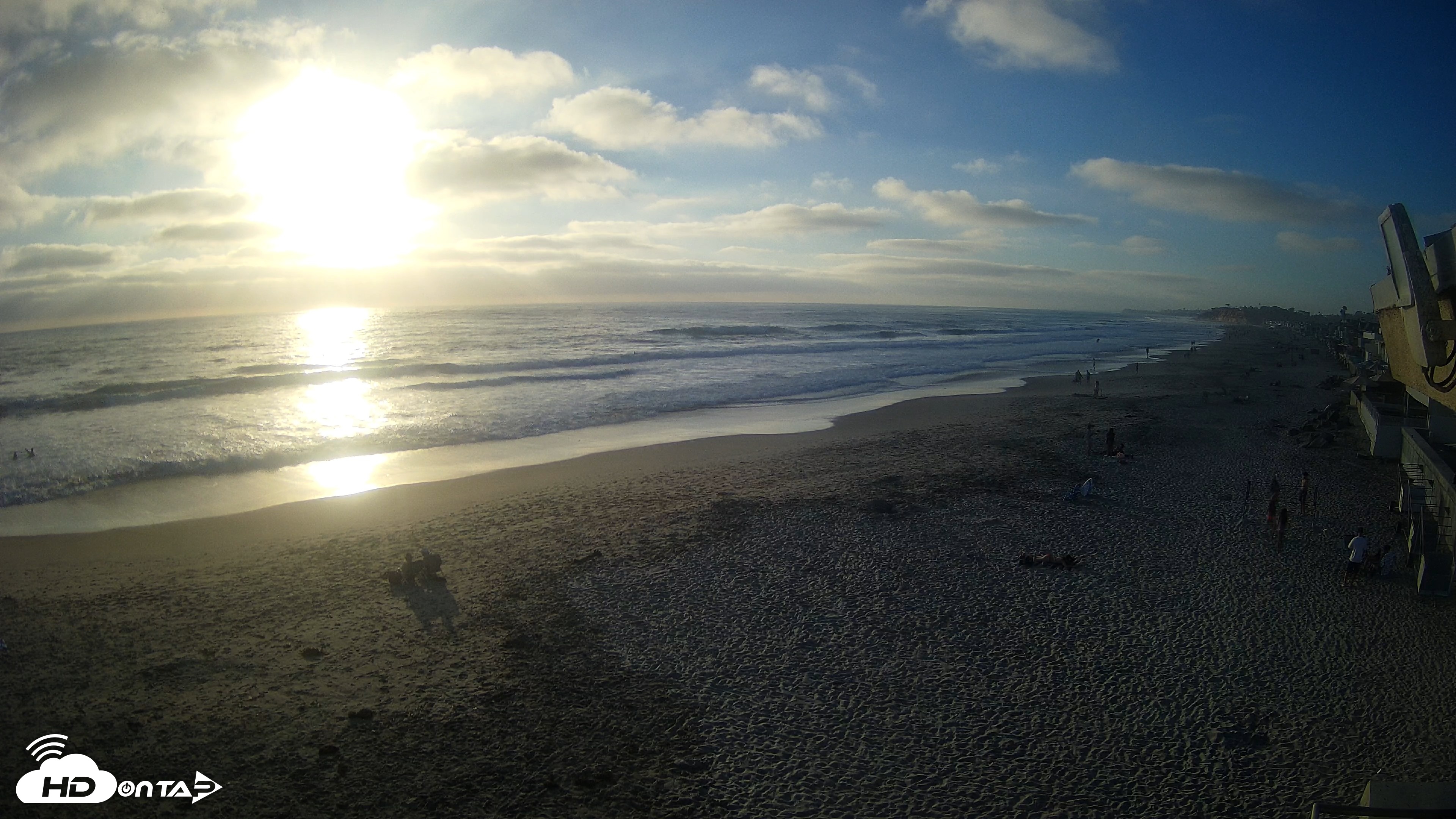 Snapshot of 17th St. Del Mar Beach - 4K NW View Live Cam taken Jul 7, 2026, 7:09pm PDT