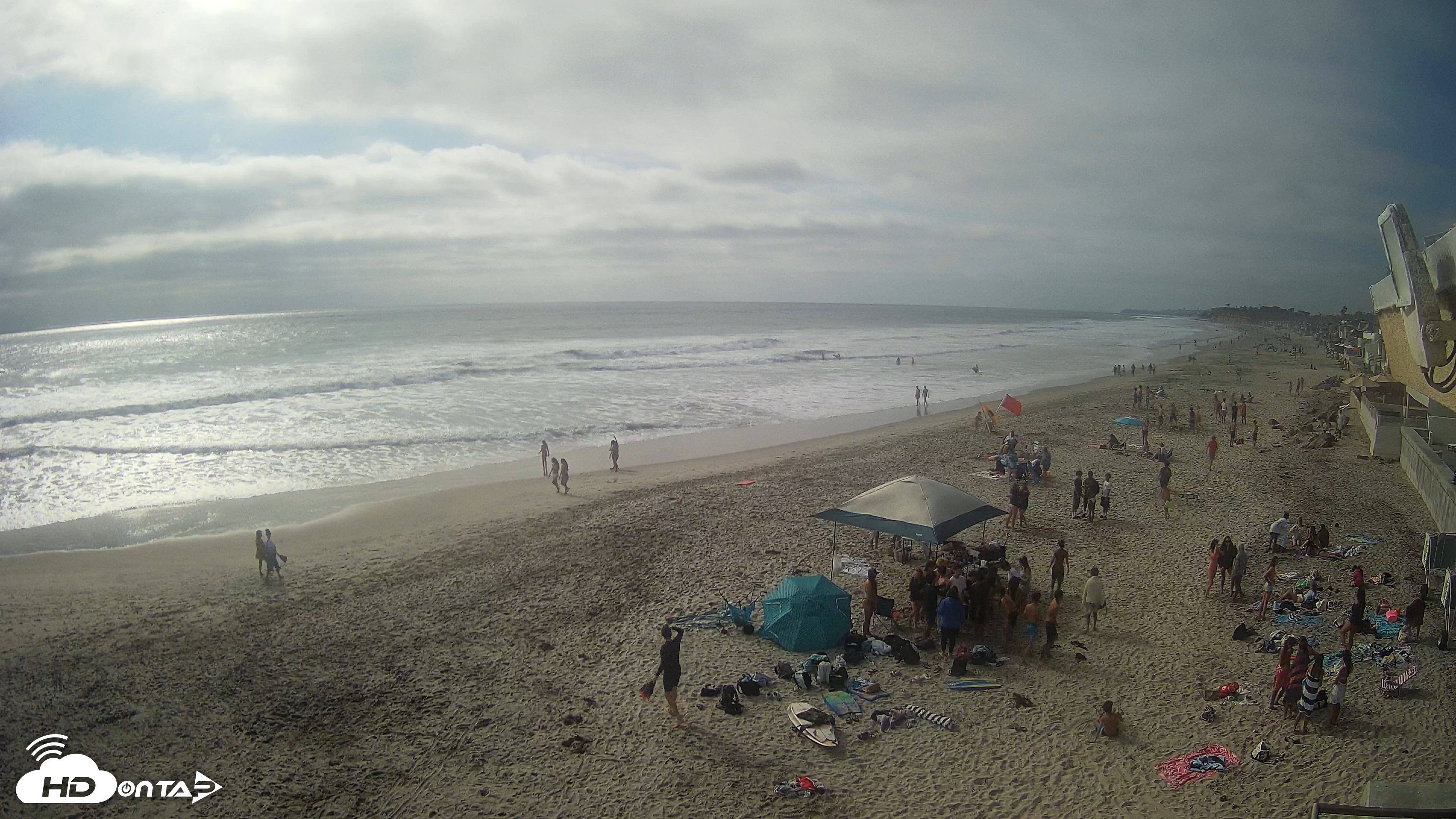 Snapshot of 17th St. Del Mar Beach - 4K NW View Live Cam taken Jun 5, 2026, 5:06pm PDT