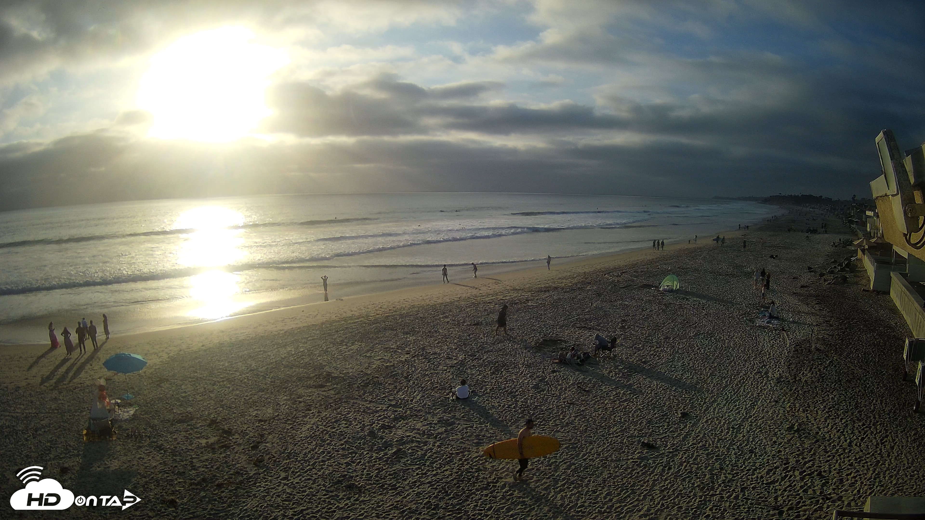 Snapshot of 17th St. Del Mar Beach - 4K NW View Live Cam taken Jun 4, 2026, 6:59pm PDT