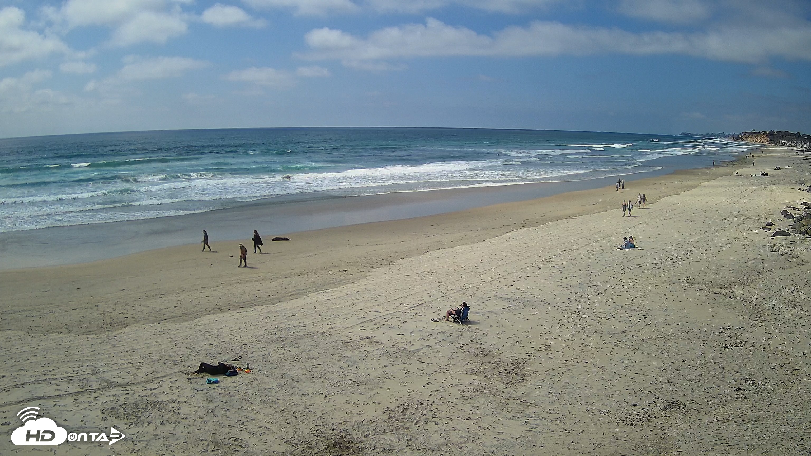 Snapshot of 17th St. Del Mar Beach - 4K NW View Live Cam taken Apr 30, 2025, 3:07pm PDT