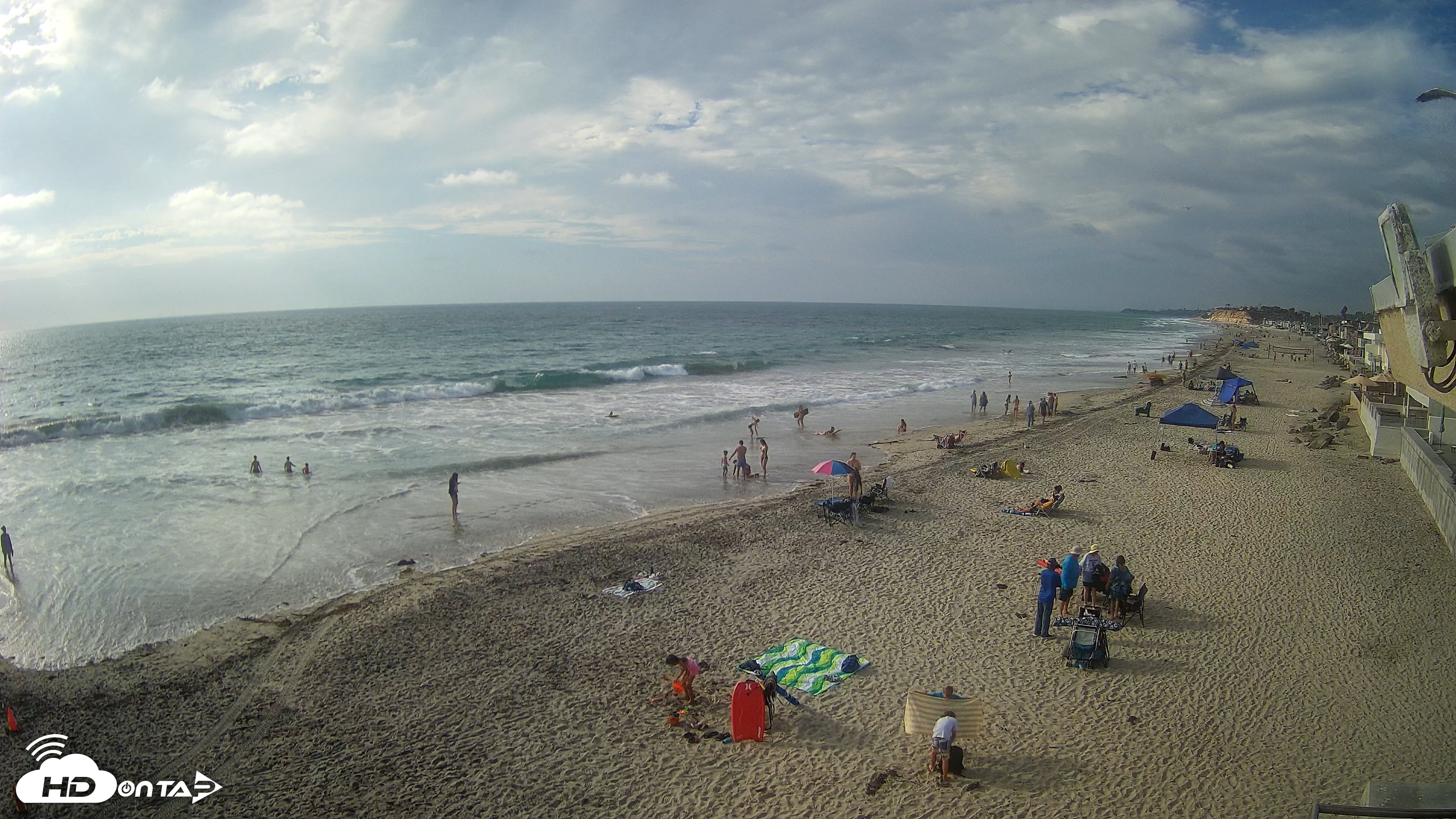 Snapshot of 17th St. Del Mar Beach - 4K NW View Live Cam taken Sep 20, 2026, 4:43pm PDT
