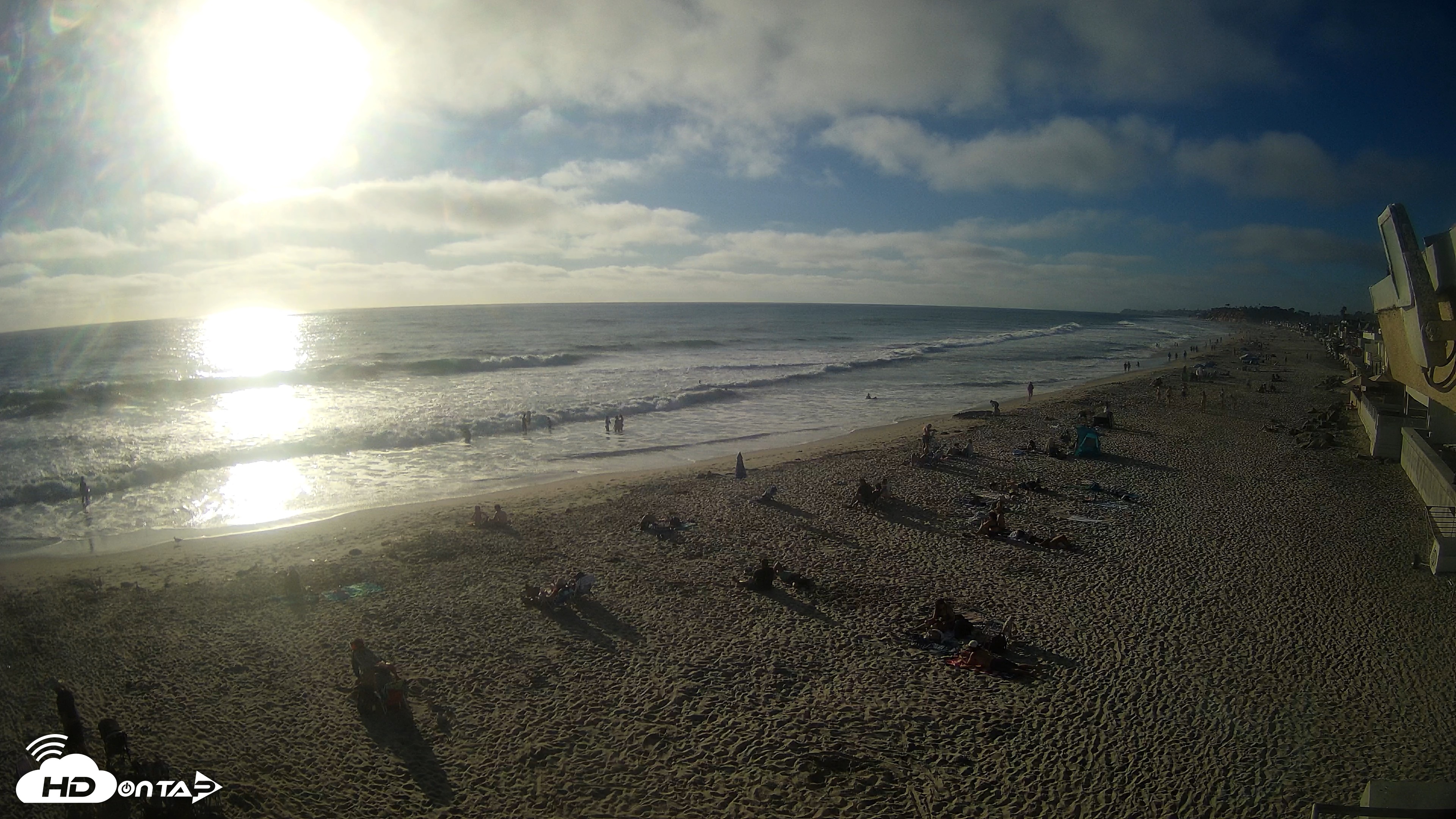 Snapshot of 17th St. Del Mar Beach - 4K NW View Live Cam taken Jul 22, 2026, 6:39pm PDT