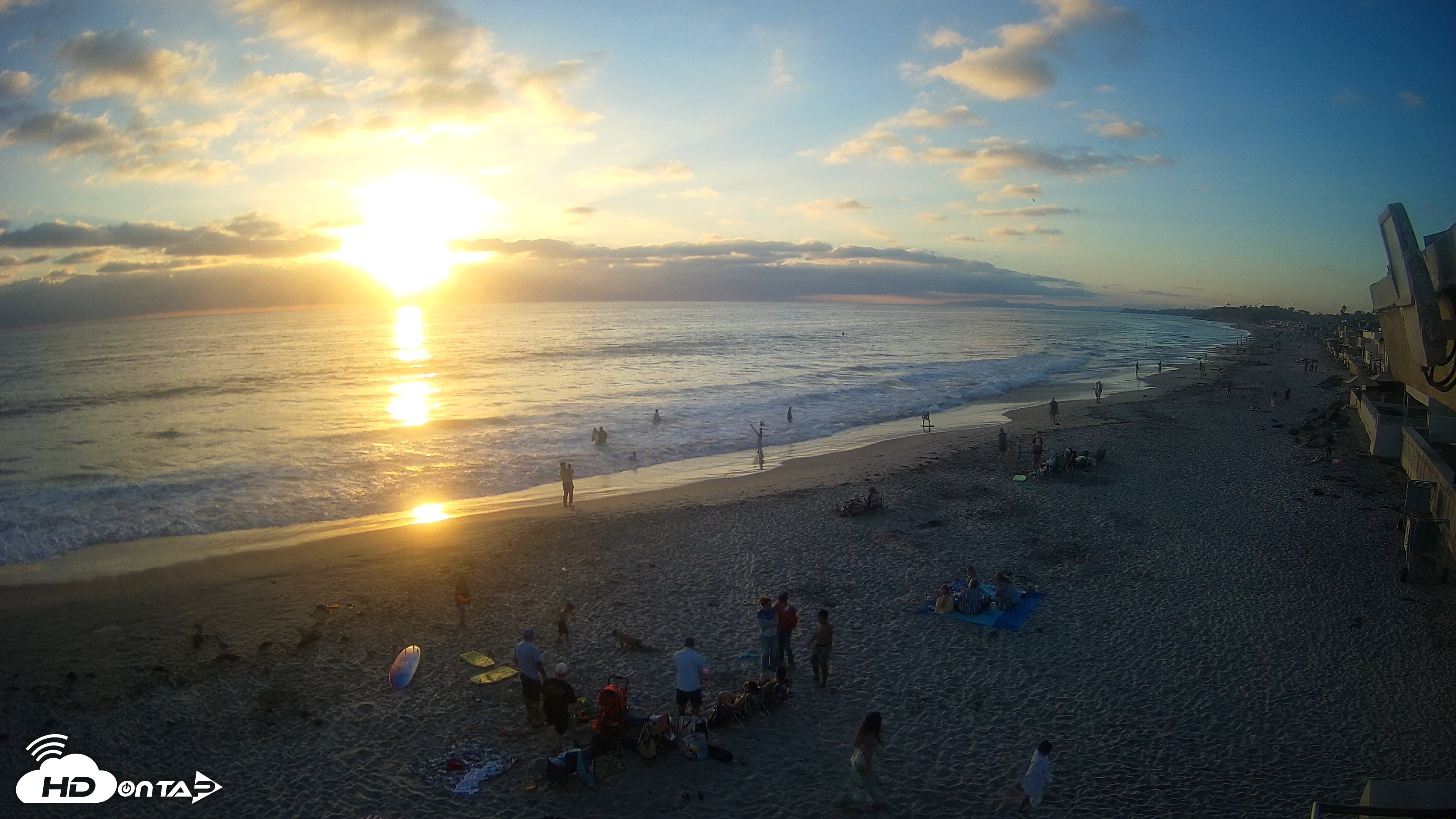 Snapshot of 17th St. Del Mar Beach - 4K NW View Live Cam taken Jun 26, 2026, 7:41pm PDT
