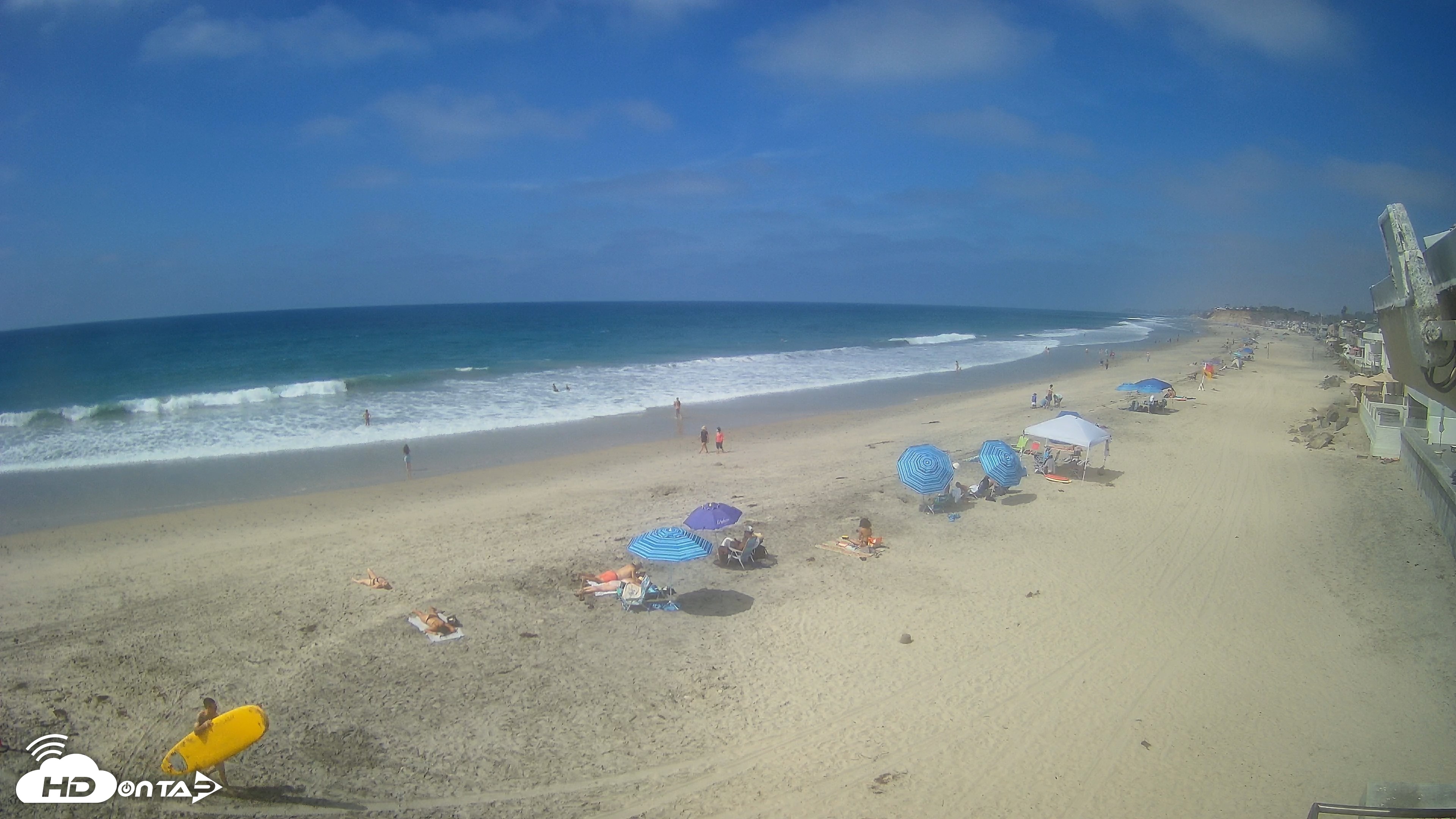 Snapshot of 17th St. Del Mar Beach - 4K NW View Live Cam taken Sep 25, 2026, 1:34pm PDT