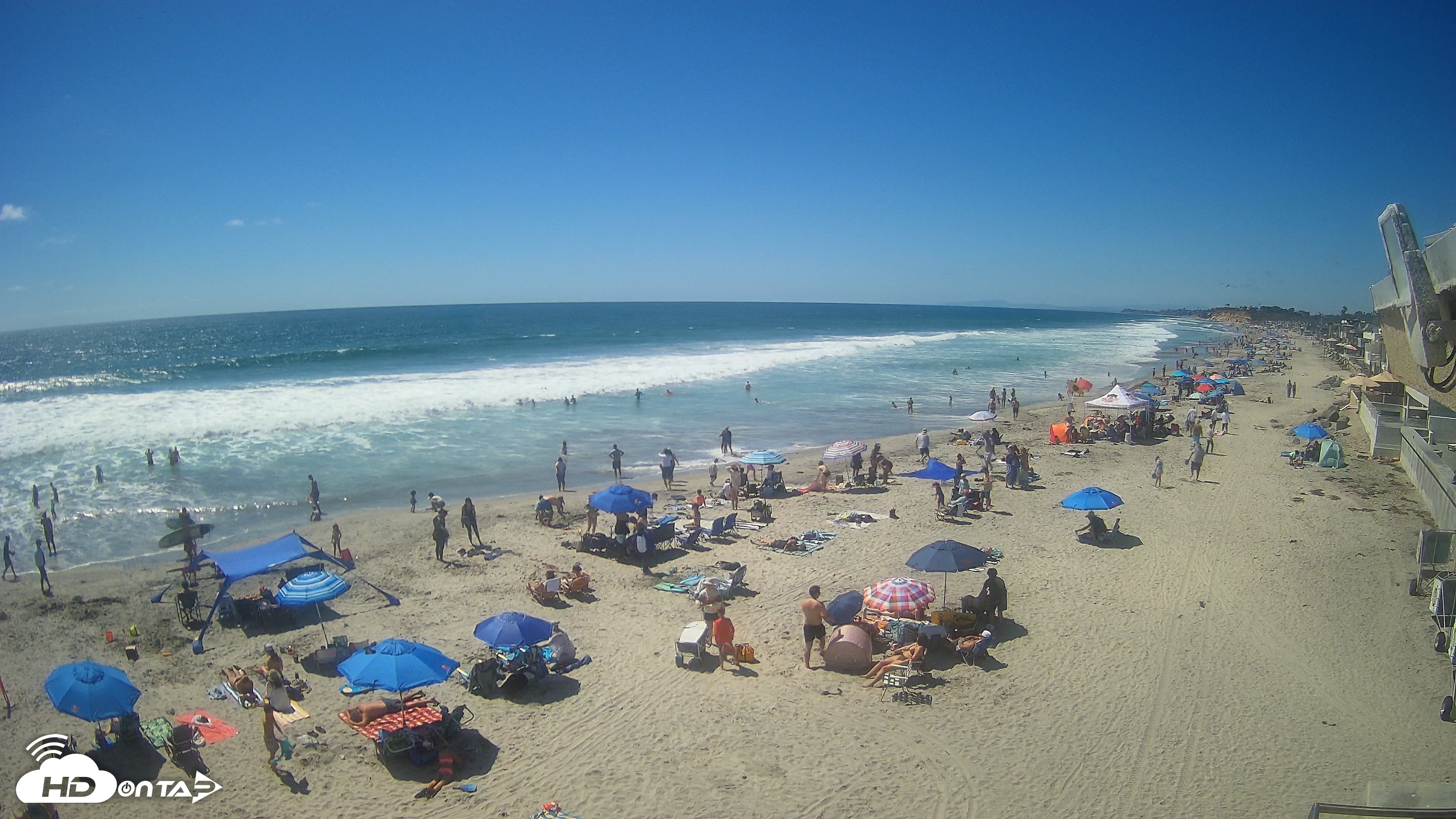 Snapshot of 17th St. Del Mar Beach - 4K NW View Live Cam taken Jun 21, 2026, 3:18pm PDT