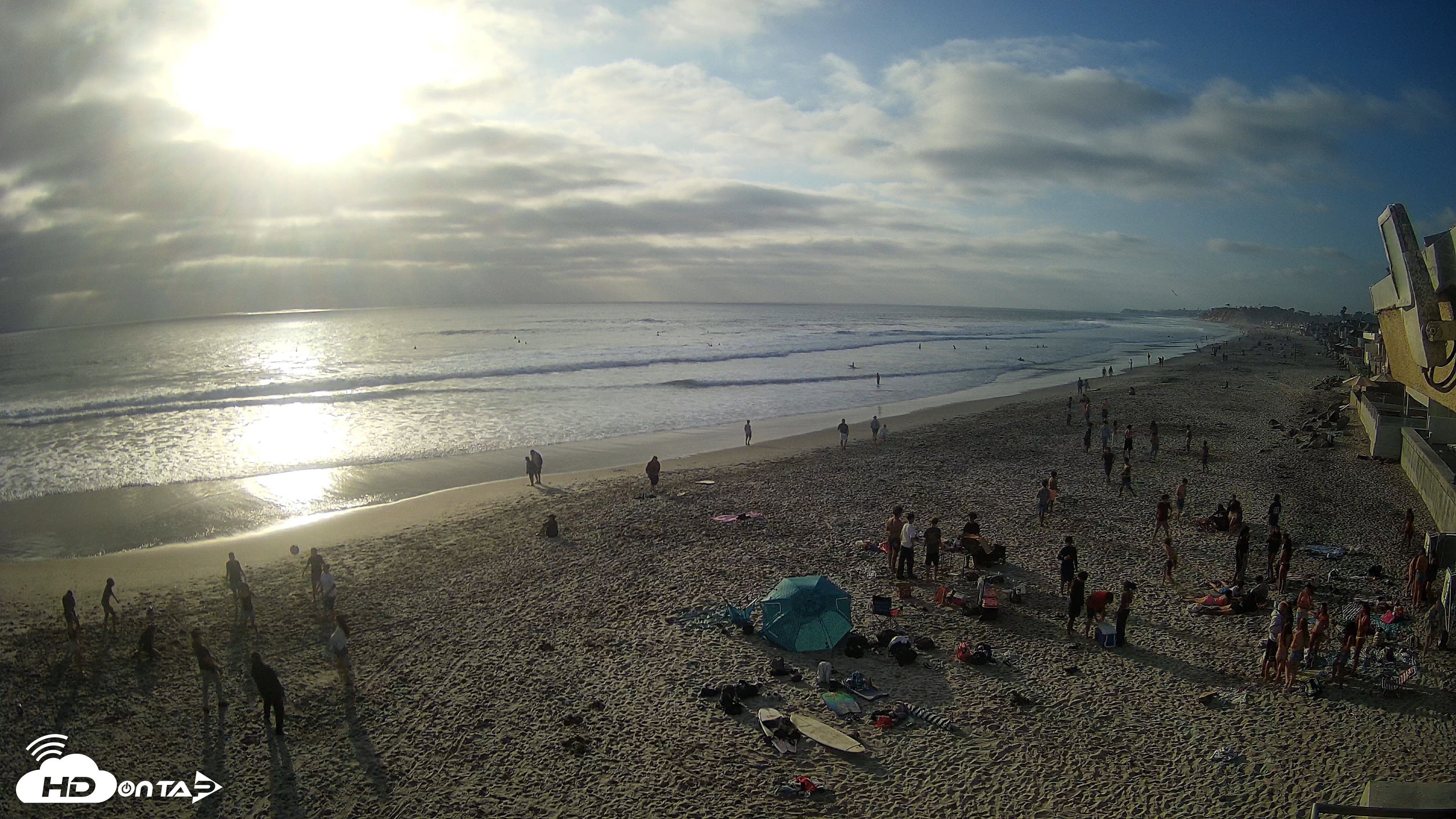 Snapshot of 17th St. Del Mar Beach - 4K NW View Live Cam taken Jun 5, 2026, 6:34pm PDT