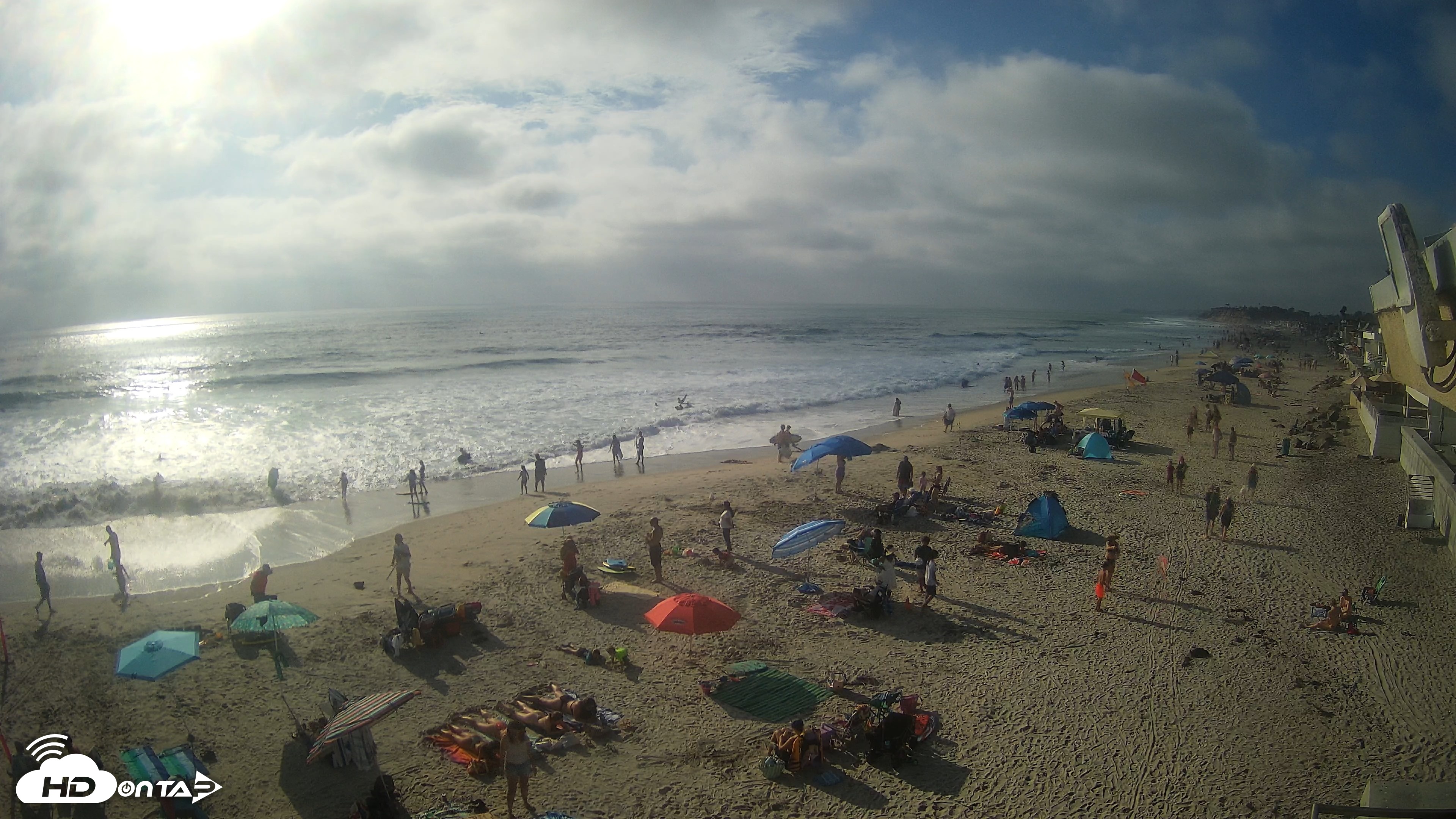 Snapshot of 17th St. Del Mar Beach - 4K NW View Live Cam taken Jul 26, 2026, 5:44pm PDT