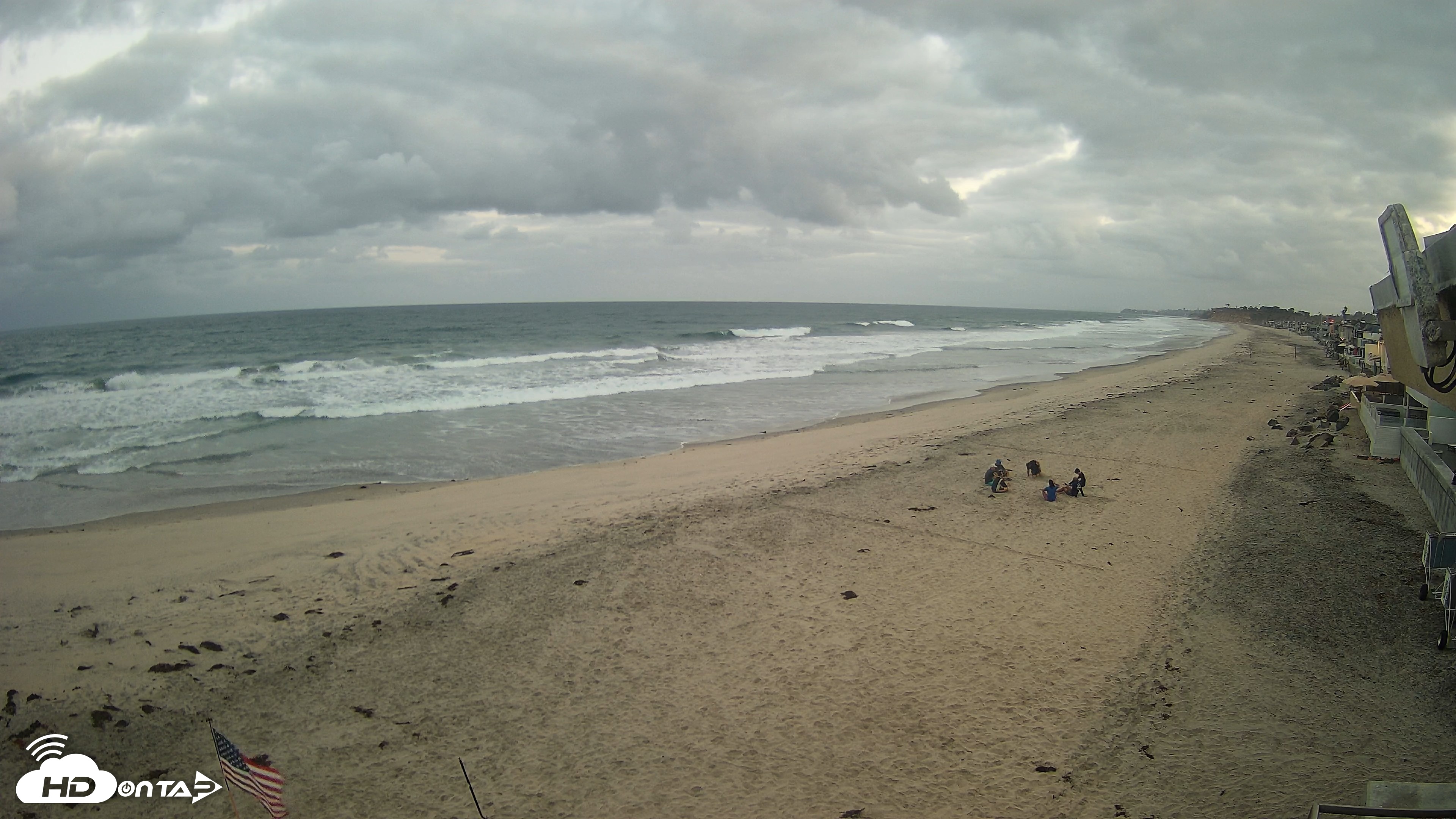 Snapshot of 17th St. Del Mar Beach - 4K NW View Live Cam taken May 27, 2026, 5:39am PDT