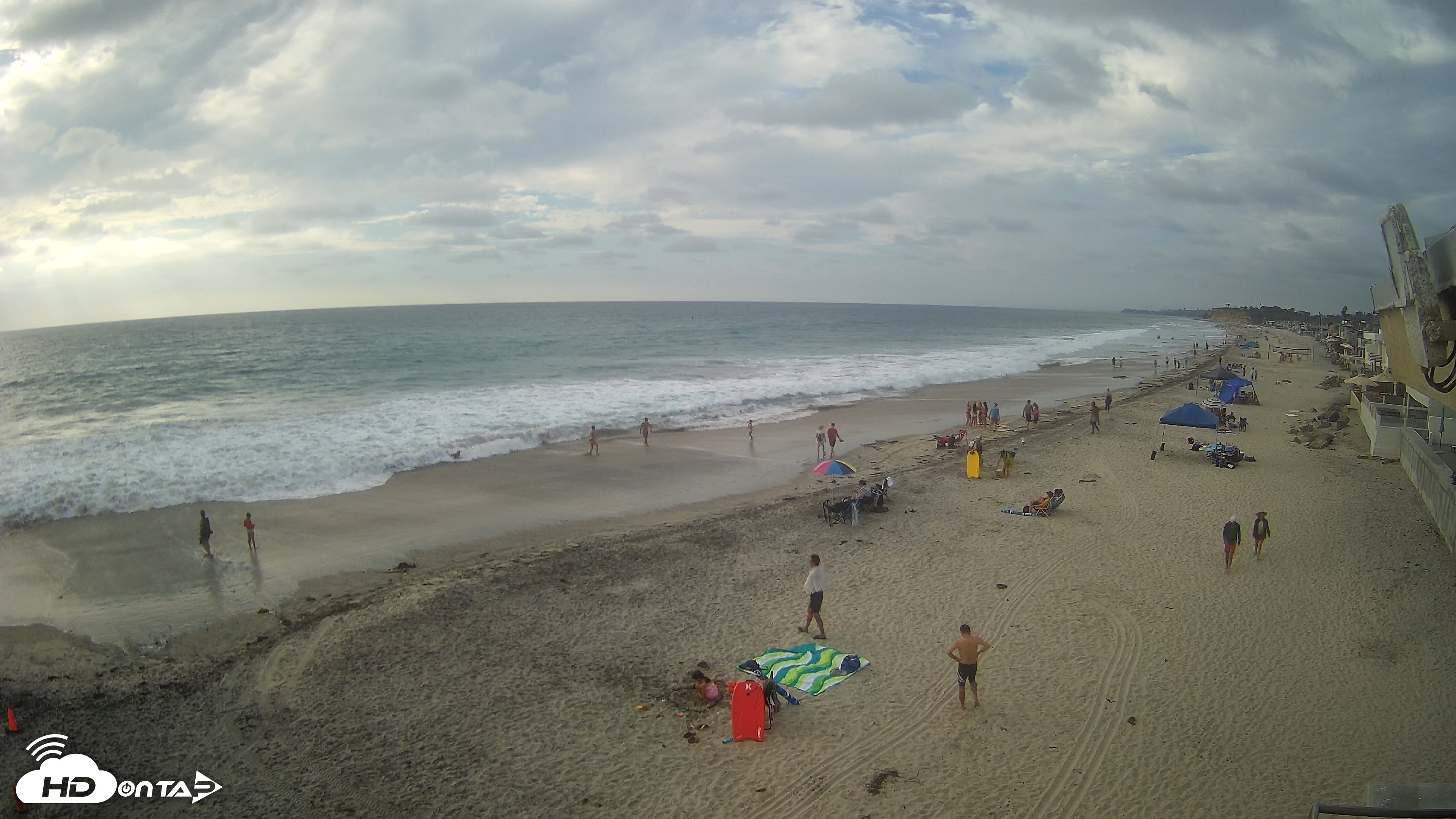 Snapshot of 17th St. Del Mar Beach - 4K NW View Live Cam taken Sep 20, 2026, 5:00pm PDT