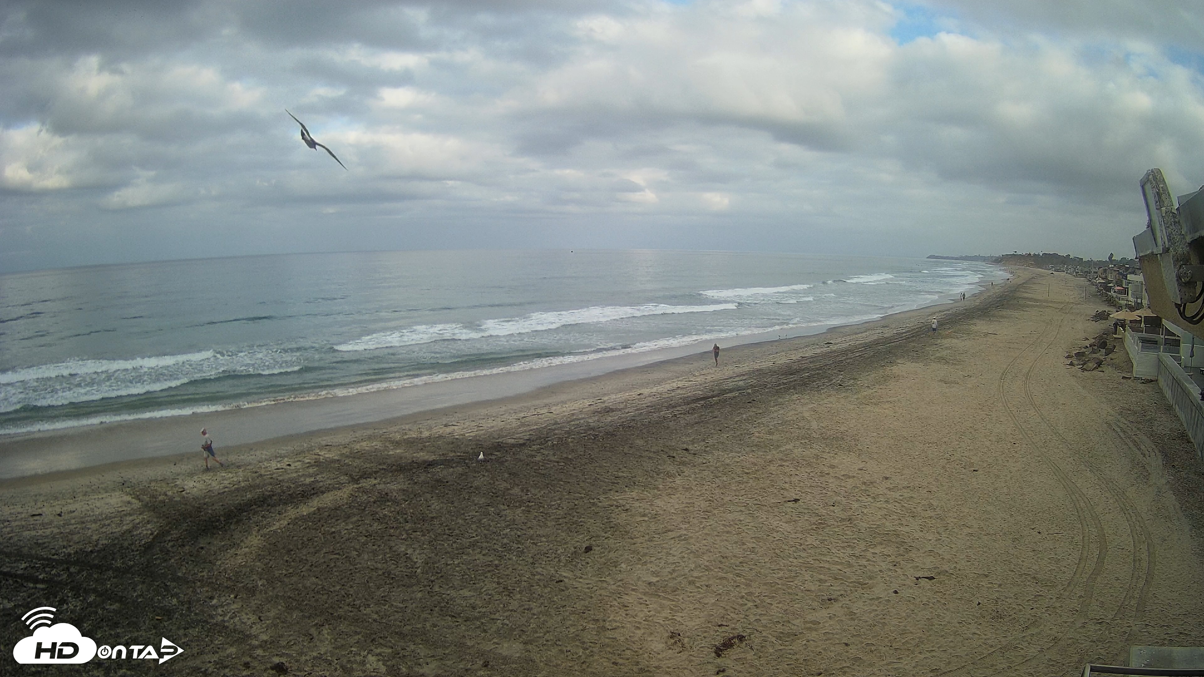 Snapshot of 17th St. Del Mar Beach - 4K NW View Live Cam taken Sep 16, 2026, 8:04am PDT
