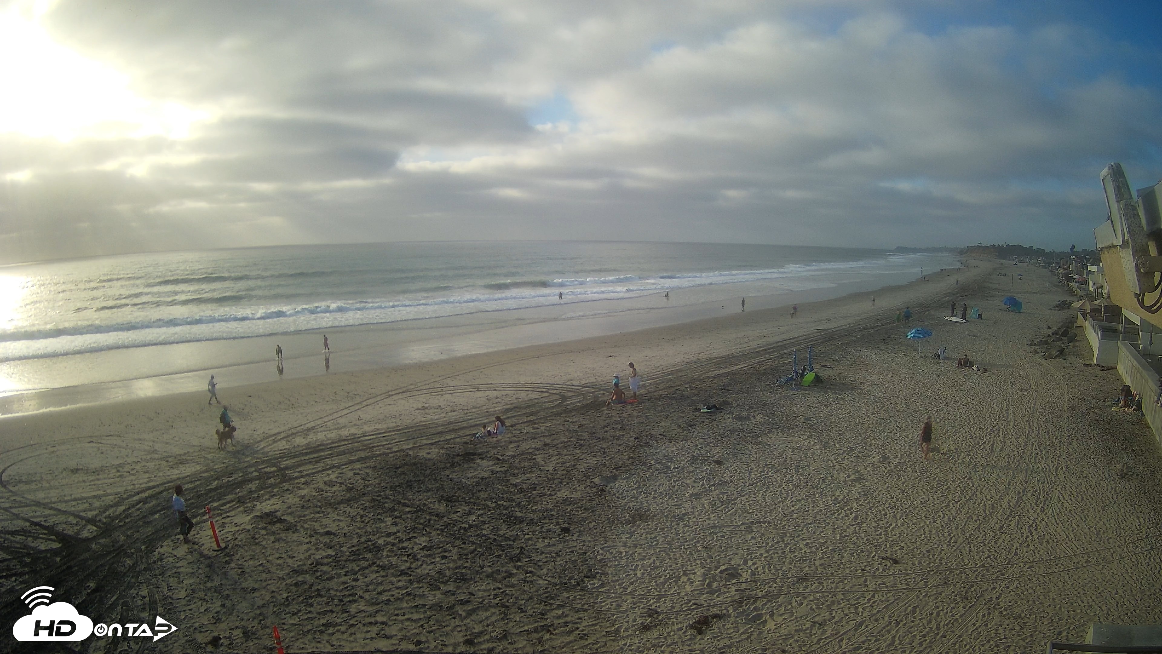 Snapshot of 17th St. Del Mar Beach - 4K NW View Live Cam taken Sep 14, 2026, 5:39pm PDT