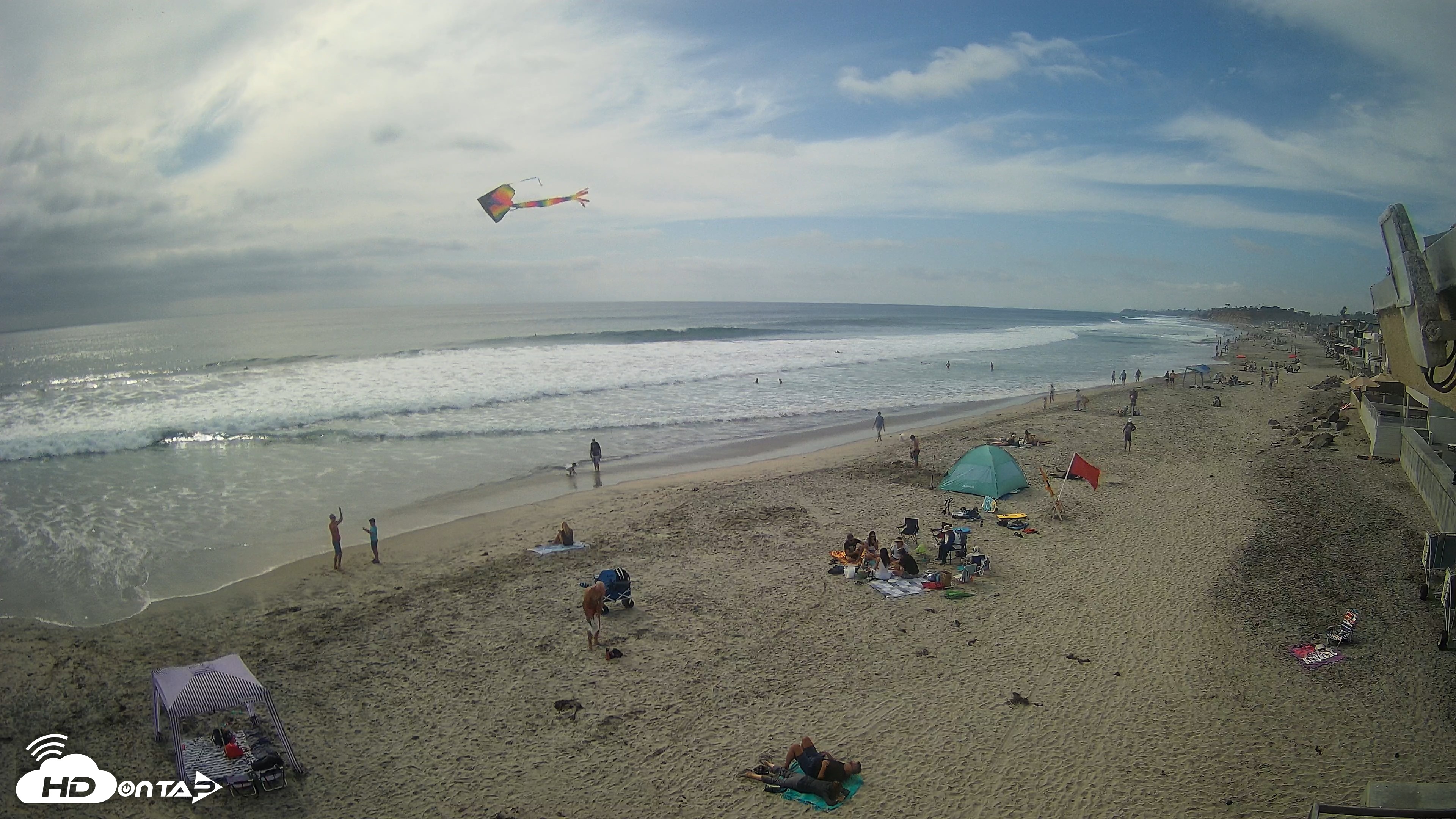 Snapshot of 17th St. Del Mar Beach - 4K NW View Live Cam taken Jun 6, 2026, 4:44pm PDT