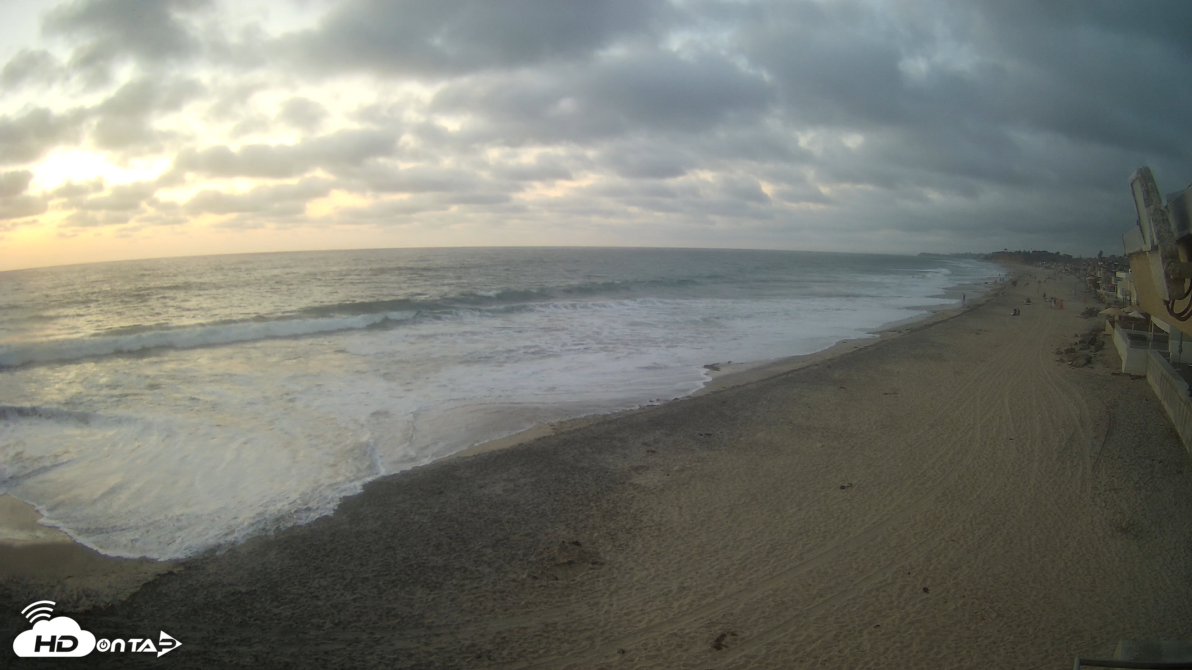 Snapshot of 17th St. Del Mar Beach - 4K NW View Live Cam taken Sep 22, 2026, 6:53pm PDT