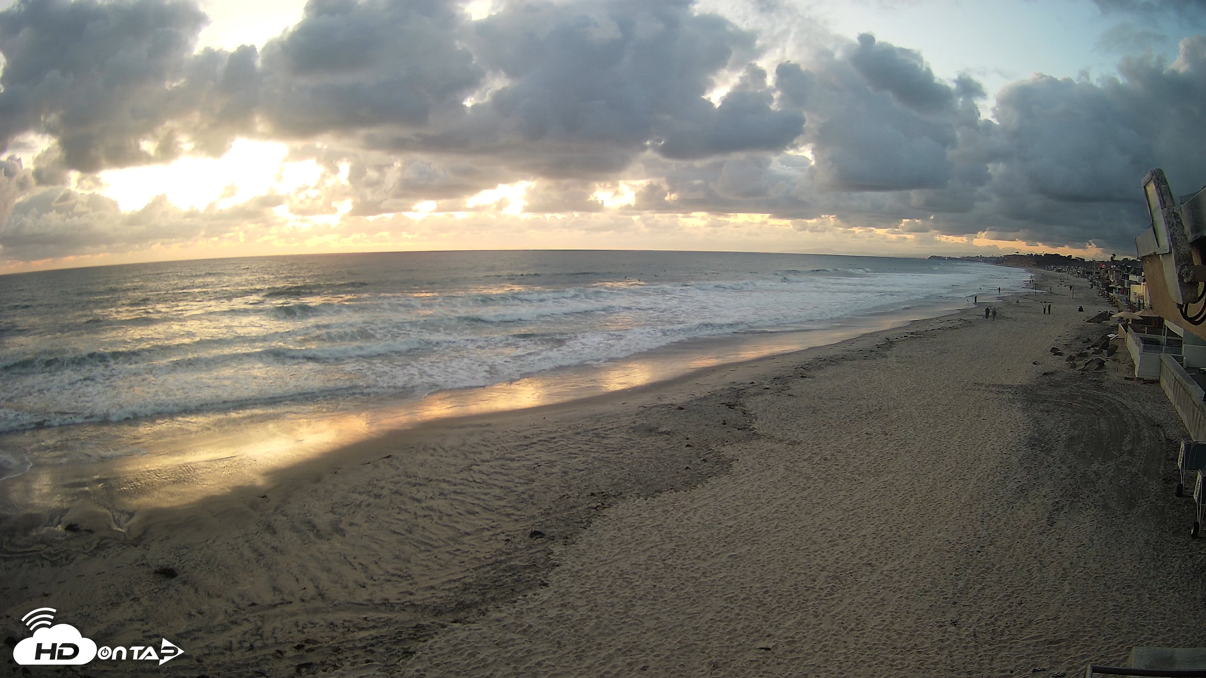Snapshot of 17th St. Del Mar Beach - 4K NW View Live Cam taken May 27, 2026, 8:02pm PDT
