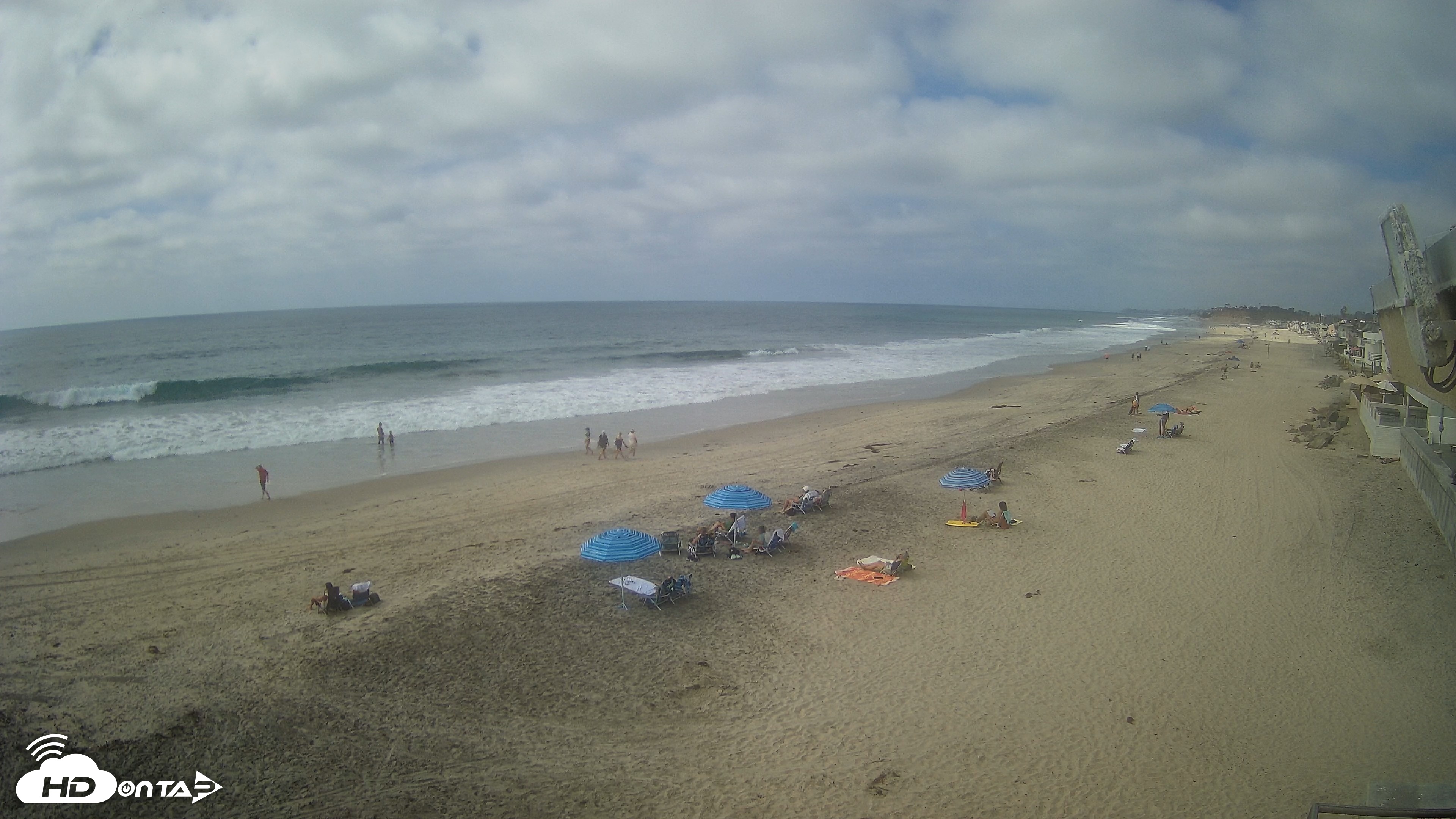 Snapshot of 17th St. Del Mar Beach - 4K NW View Live Cam taken Sep 23, 2026, 2:39pm PDT