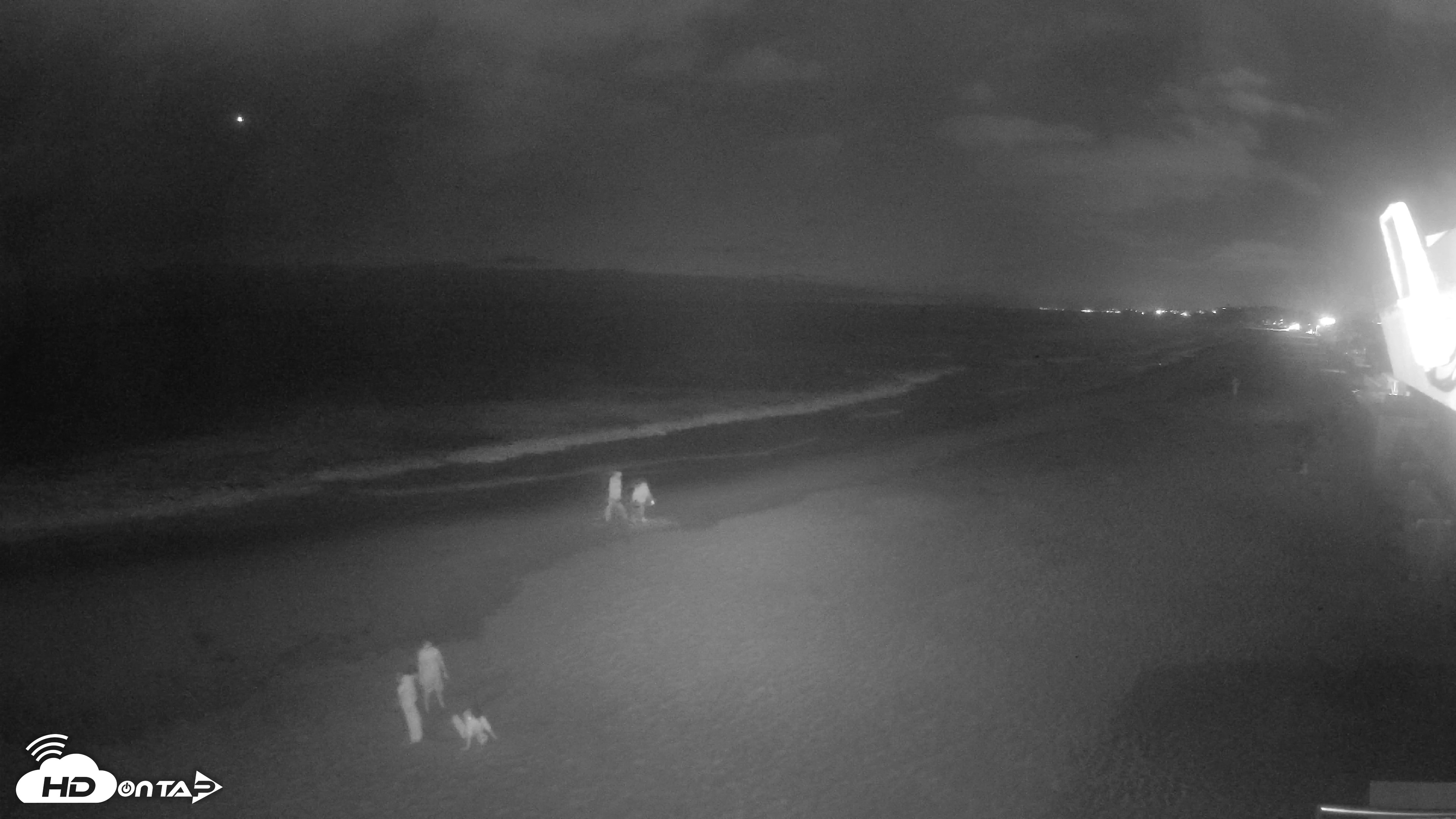 Snapshot of 17th St. Del Mar Beach - 4K NW View Live Cam taken Jun 26, 2026, 9:31pm PDT