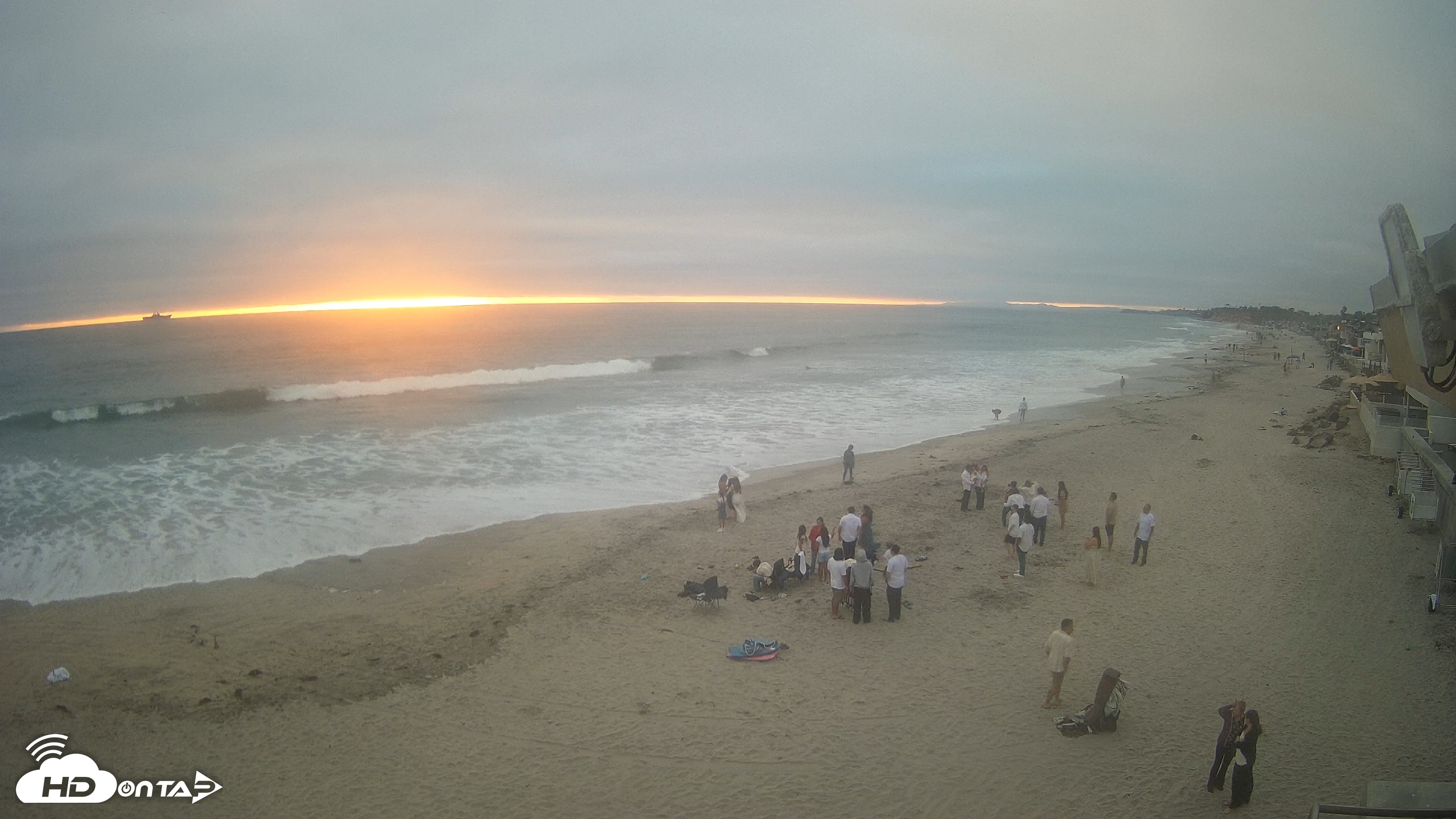 Snapshot of 17th St. Del Mar Beach - 4K NW View Live Cam taken Jun 27, 2026, 7:41pm PDT