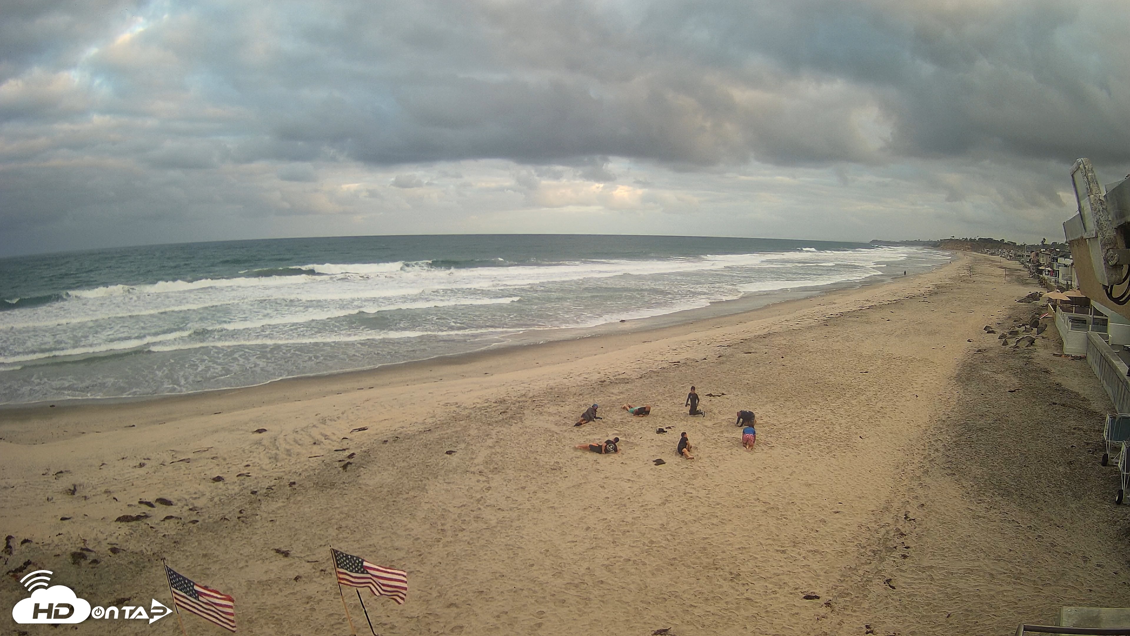 Snapshot of 17th St. Del Mar Beach - 4K NW View Live Cam taken May 27, 2026, 6:16am PDT