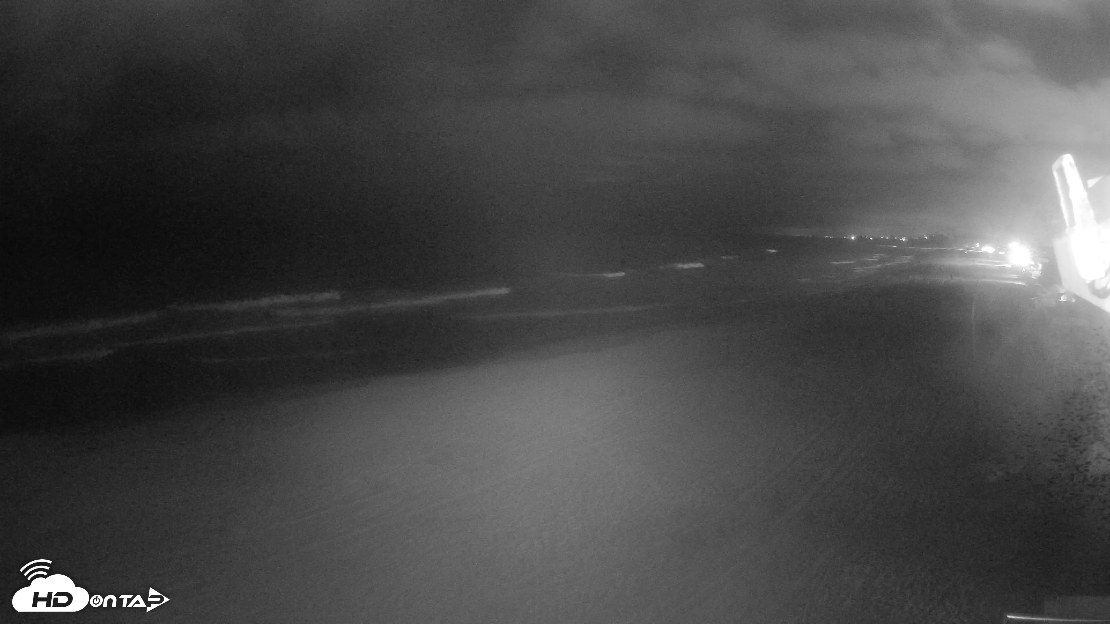 Snapshot of 17th St. Del Mar Beach - 4K NW View Live Cam taken Jul 4, 2026, 10:27pm PDT