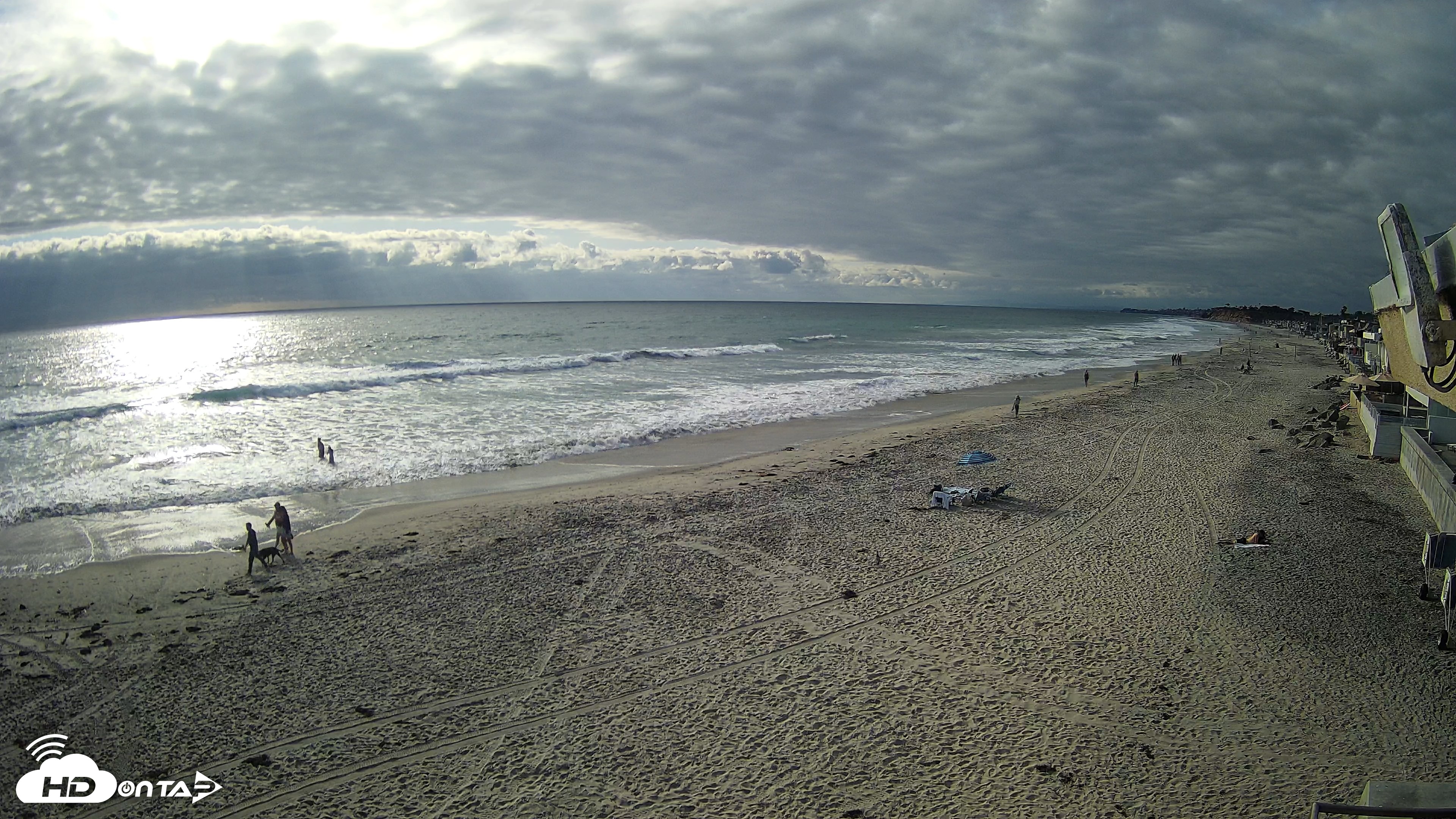 Snapshot of 17th St. Del Mar Beach - 4K NW View Live Cam taken May 26, 2026, 5:40pm PDT