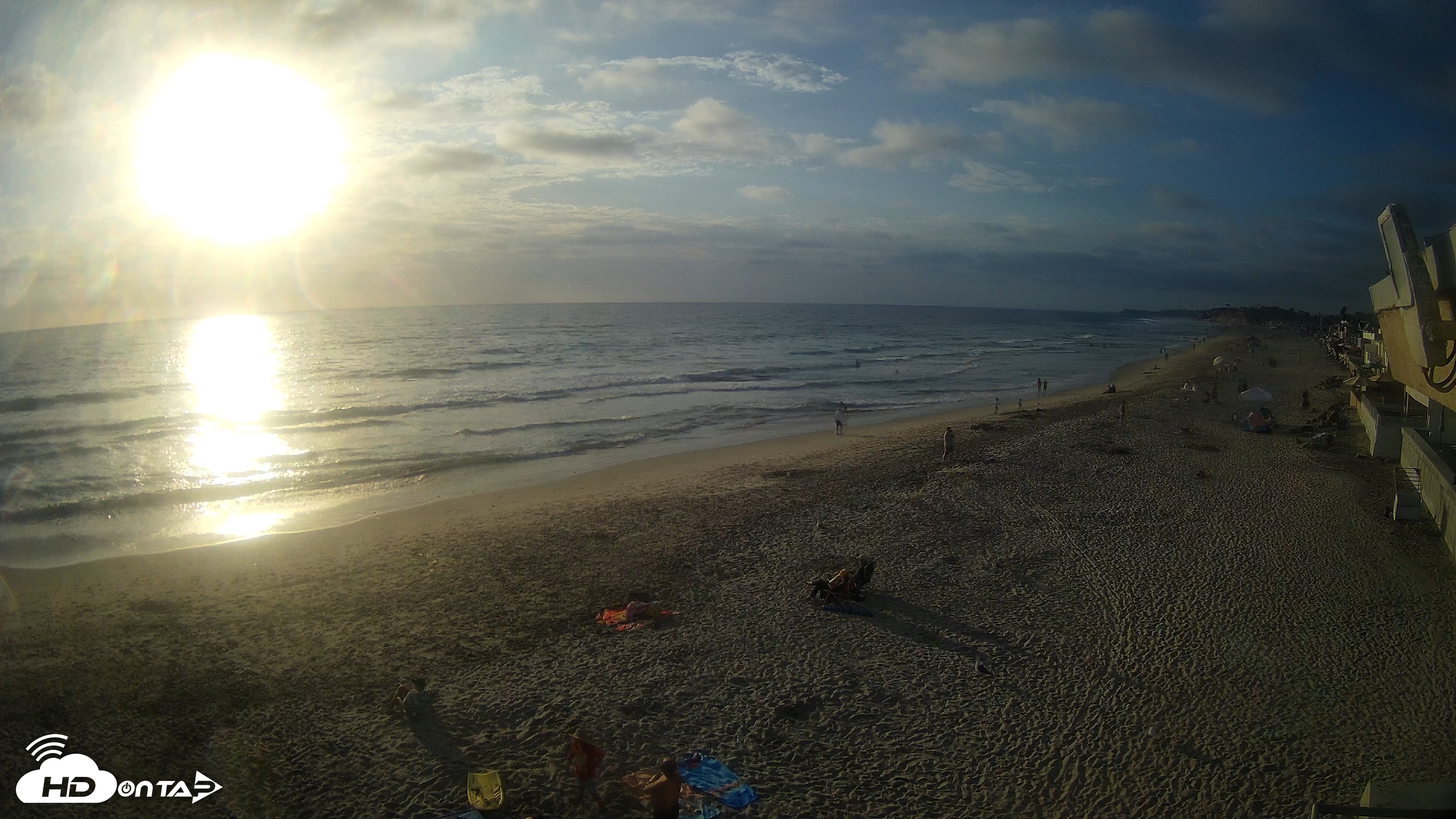 Snapshot of 17th St. Del Mar Beach - 4K NW View Live Cam taken Aug 5, 2026, 6:50pm PDT