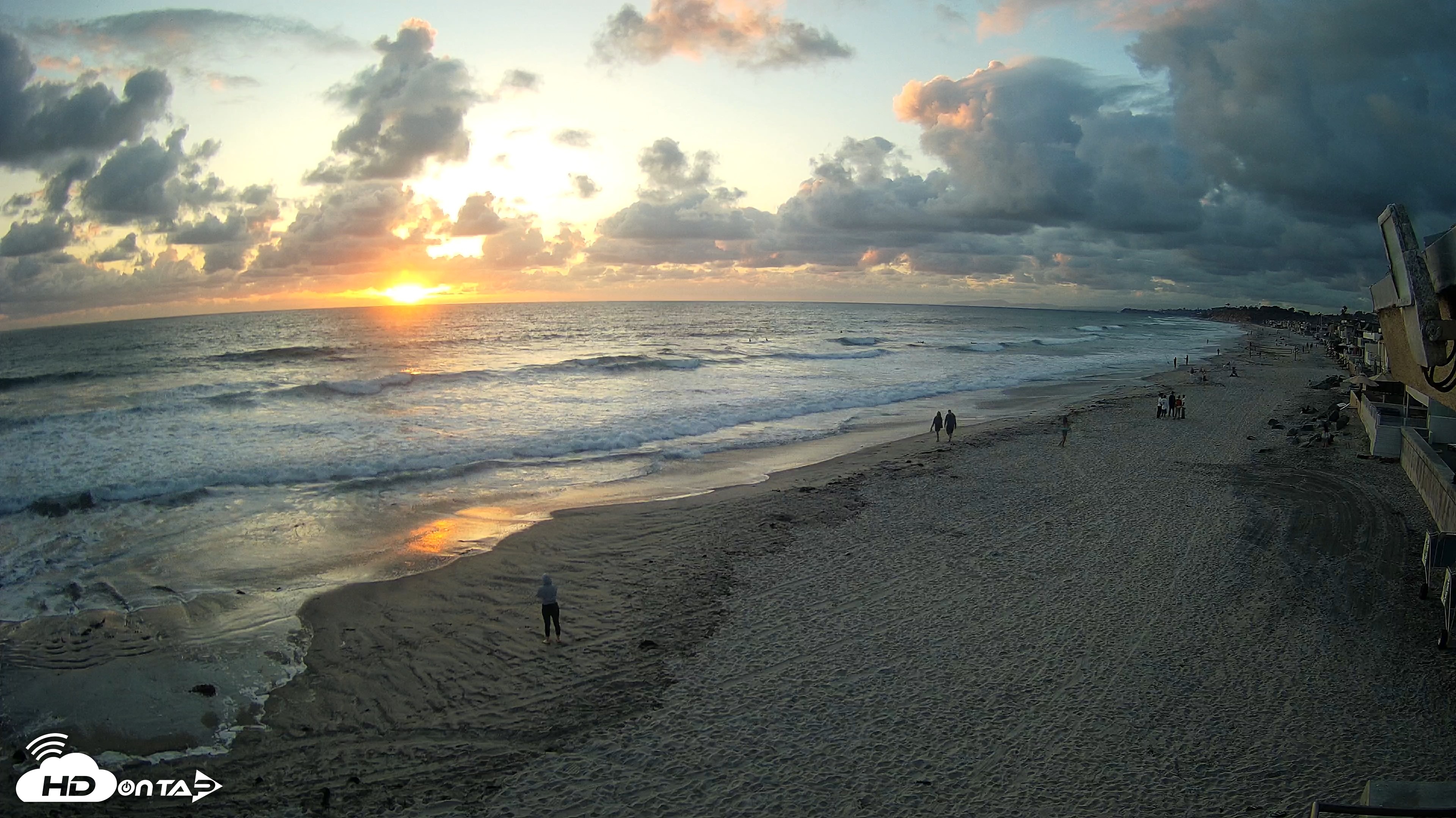 Snapshot of 17th St. Del Mar Beach - 4K NW View Live Cam taken May 27, 2026, 7:46pm PDT