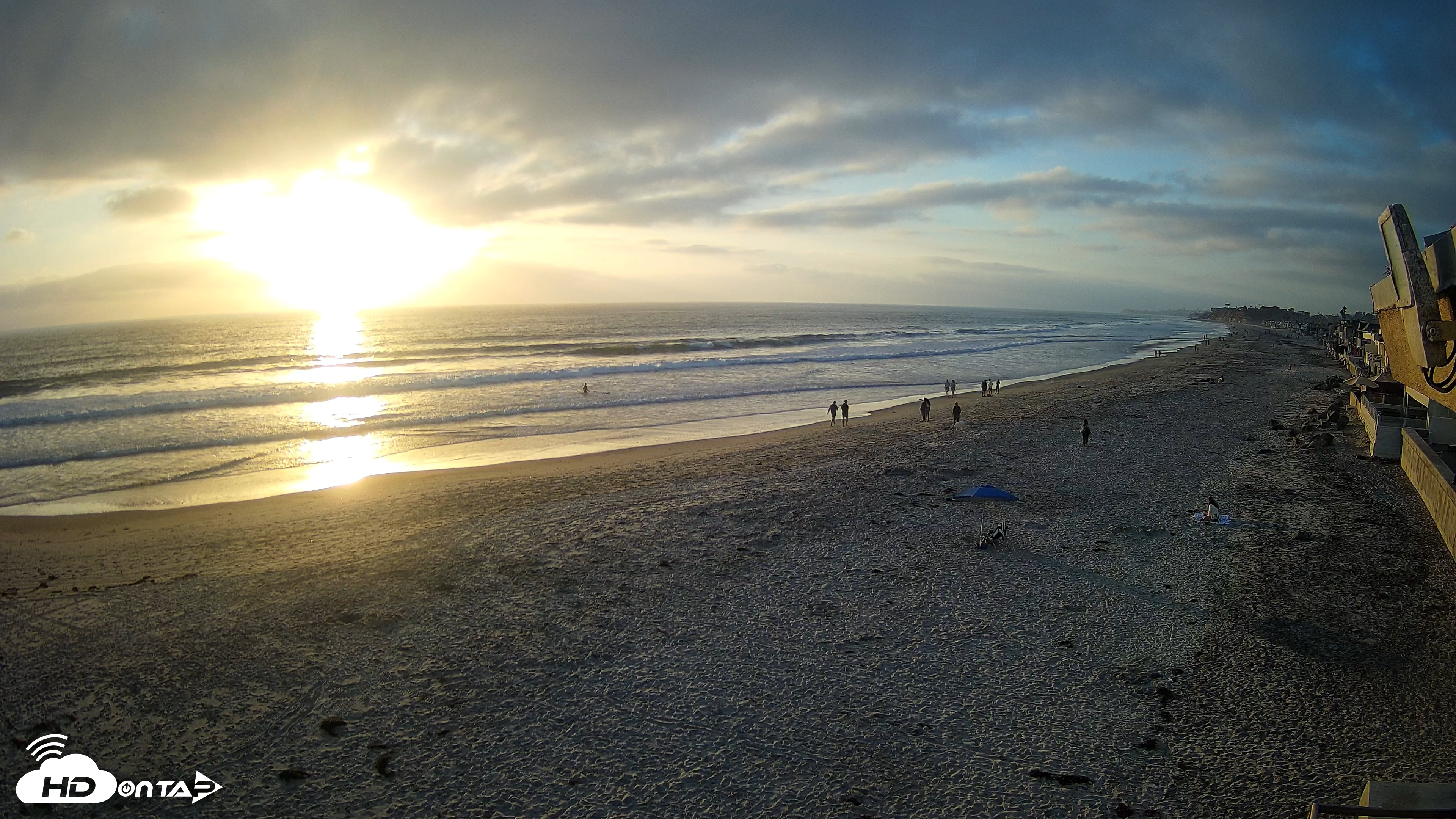 Snapshot of 17th St. Del Mar Beach - 4K NW View Live Cam taken May 21, 2026, 7:17pm PDT