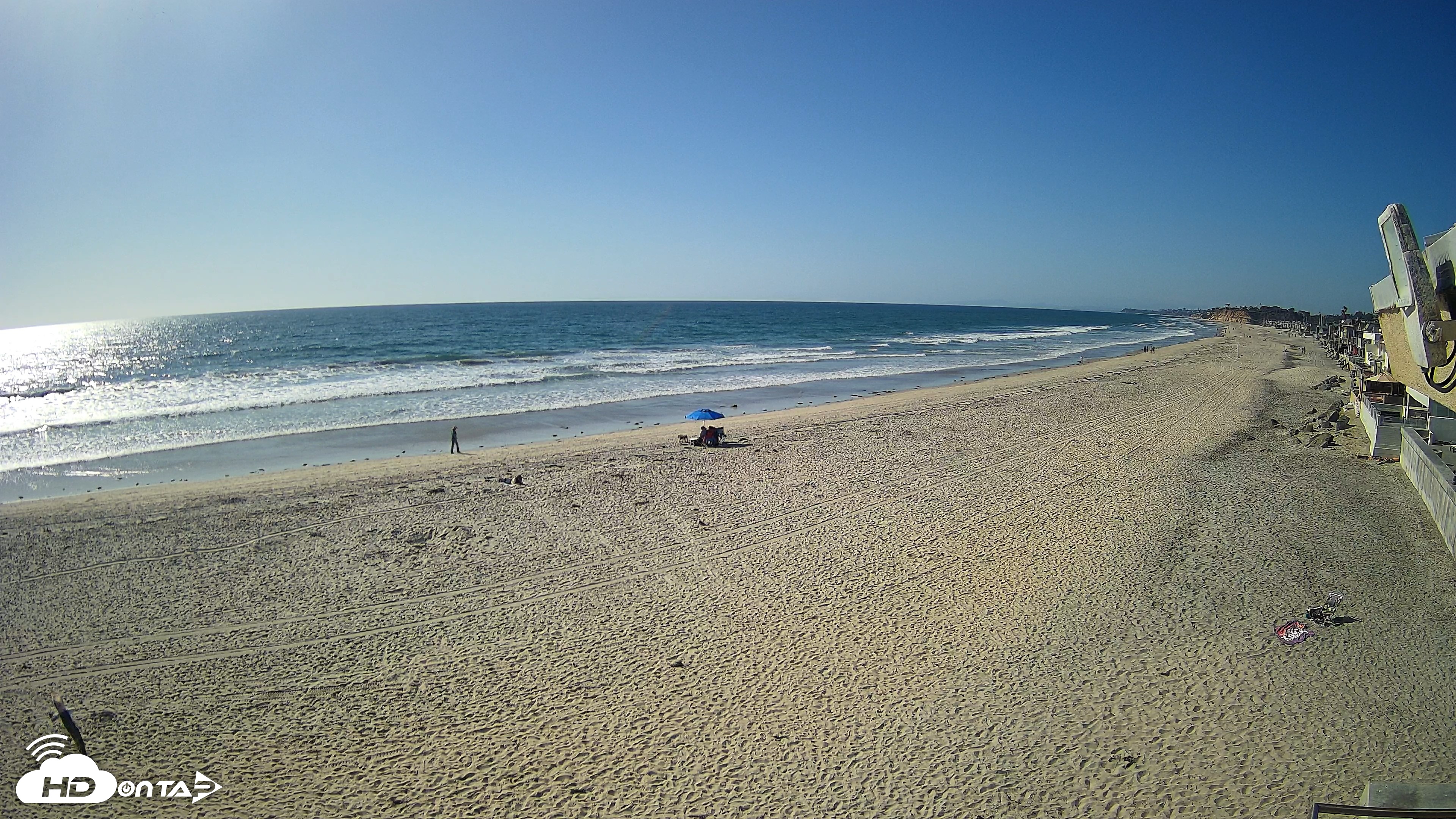 Snapshot of 17th St. Del Mar Beach - 4K NW View Live Cam taken Apr 28, 2026, 4:39pm PDT