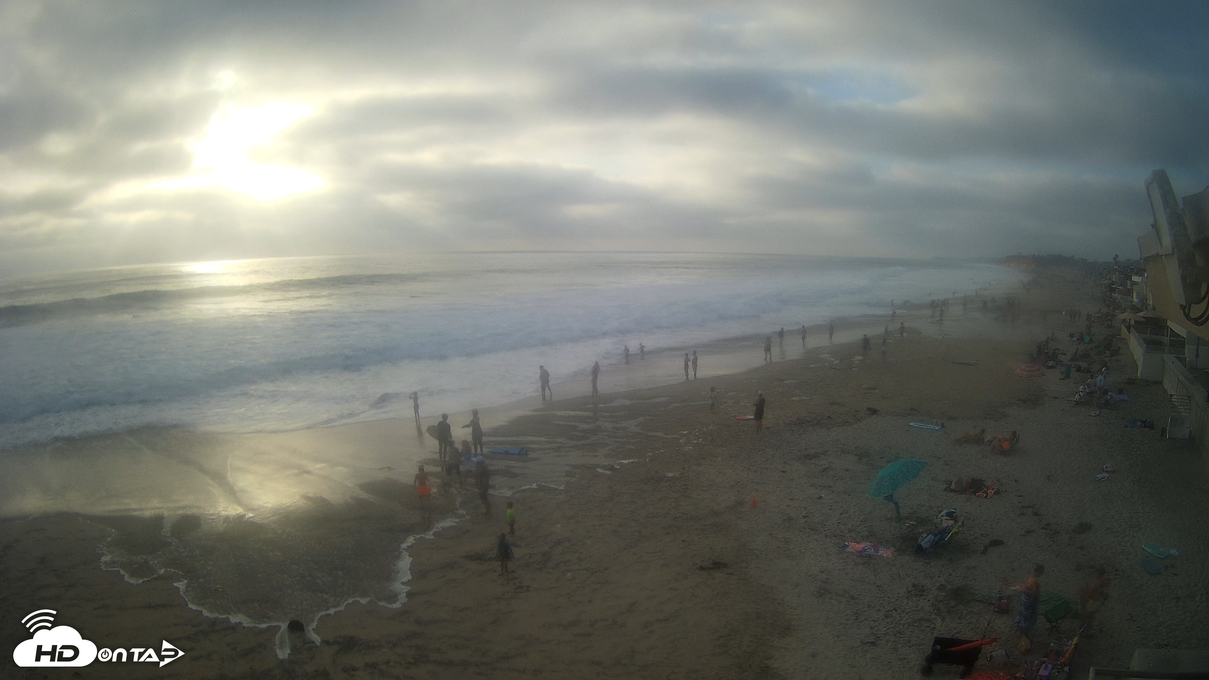 Snapshot of 17th St. Del Mar Beach - 4K NW View Live Cam taken Jul 26, 2026, 6:47pm PDT