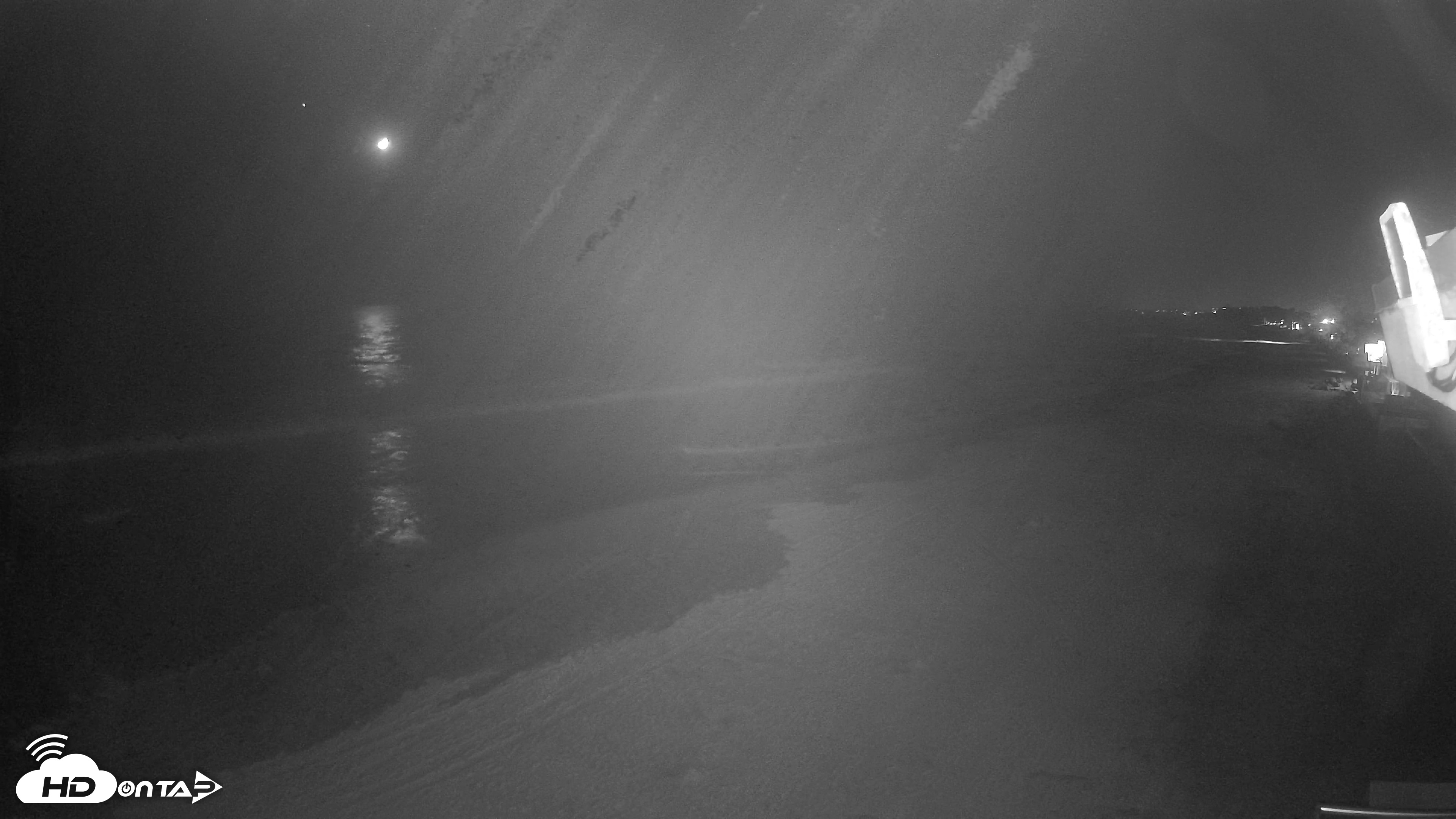 Snapshot of 17th St. Del Mar Beach - 4K NW View Live Cam taken May 19, 2026, 10:27pm PDT