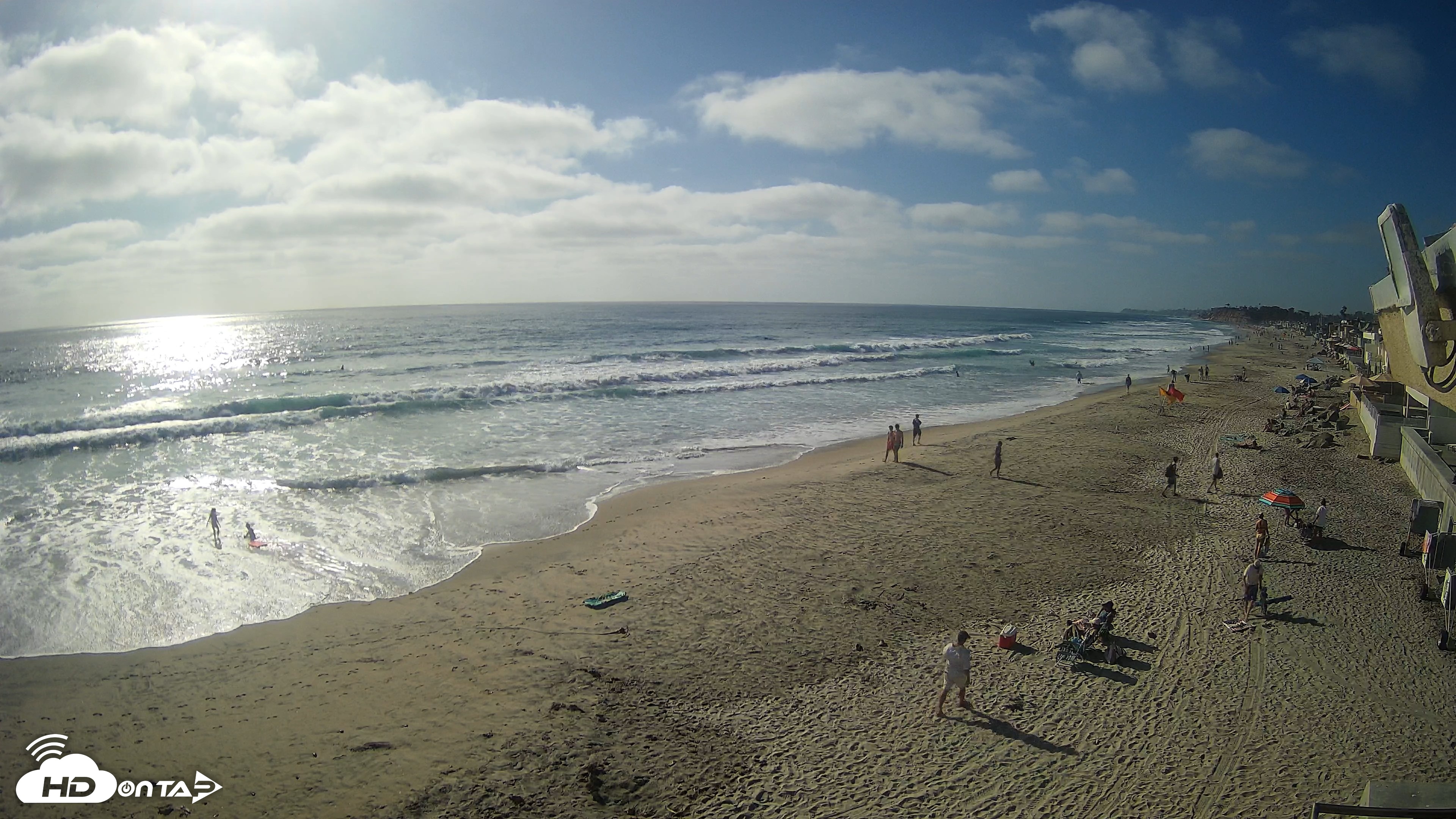 Snapshot of 17th St. Del Mar Beach - 4K NW View Live Cam taken Jun 9, 2026, 5:25pm PDT