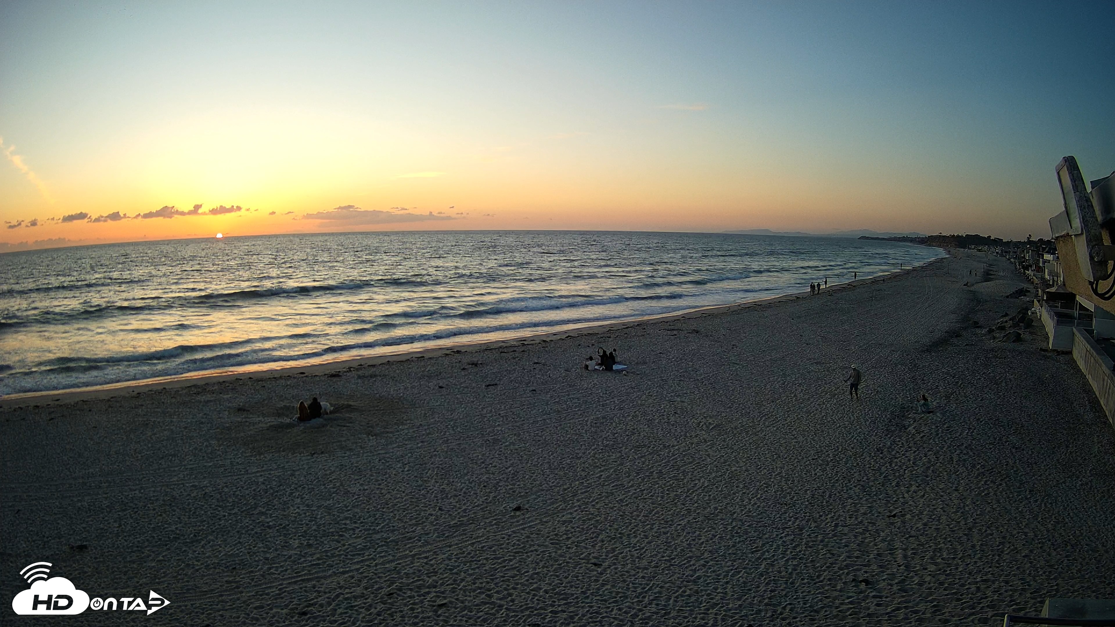 Snapshot of 17th St. Del Mar Beach - 4K NW View Live Cam taken Apr 27, 2026, 7:28pm PDT