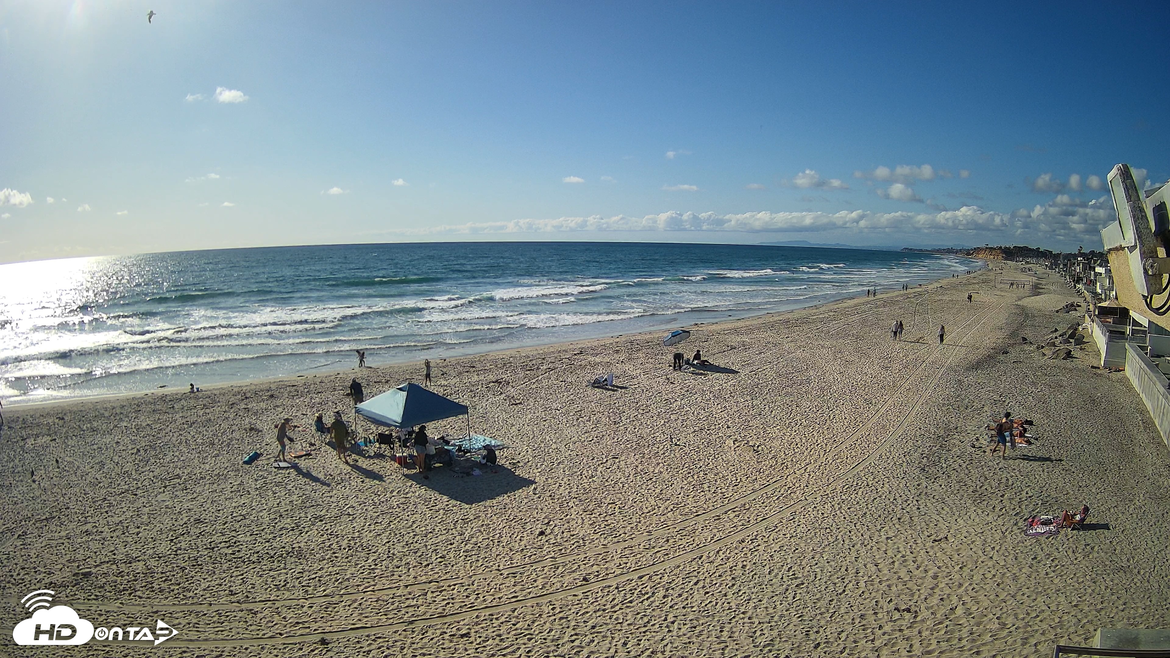 Snapshot of 17th St. Del Mar Beach - 4K NW View Live Cam taken Apr 26, 2026, 4:59pm PDT