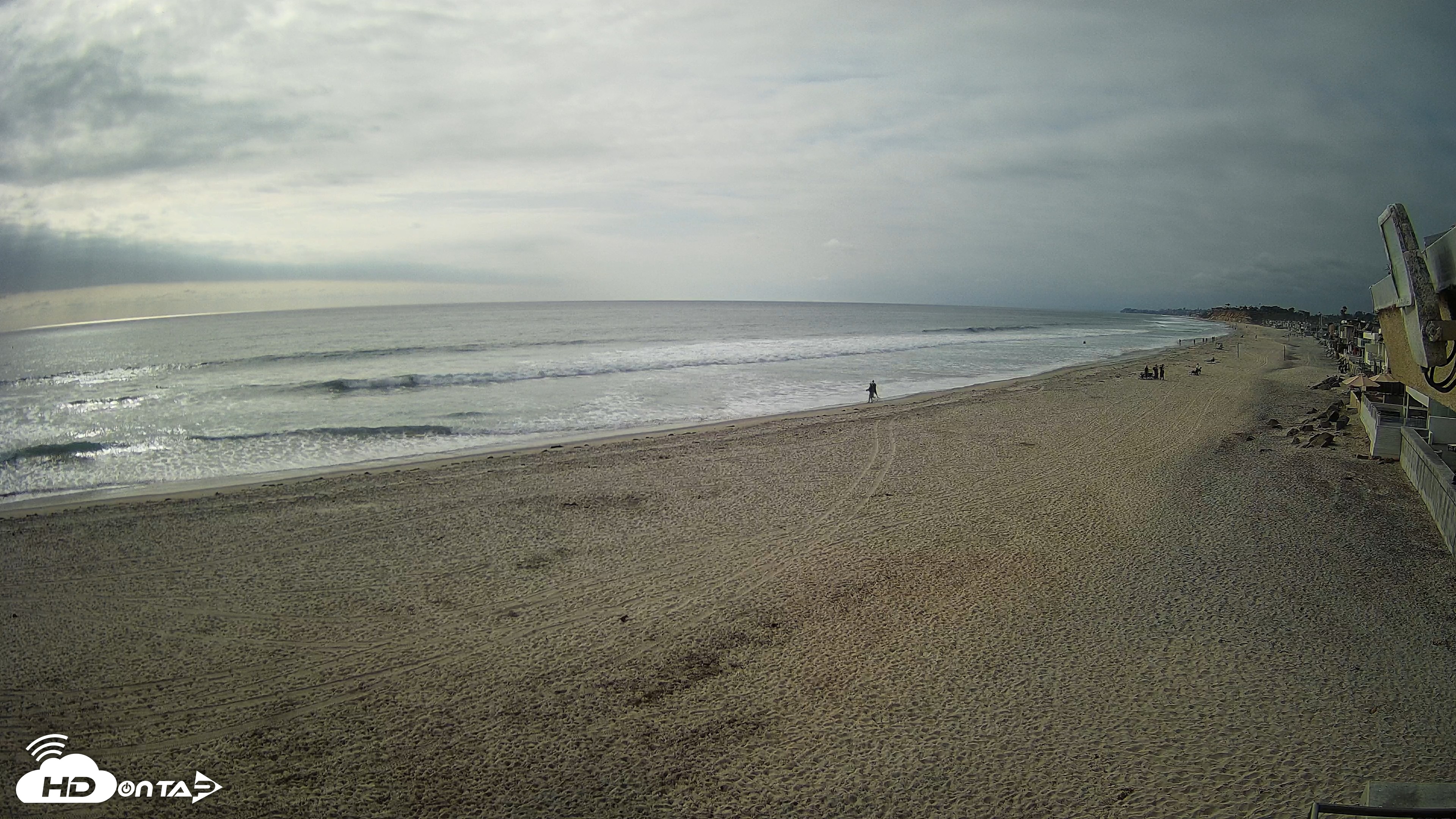 Snapshot of 17th St. Del Mar Beach - 4K NW View Live Cam taken May 12, 2026, 5:13pm PDT