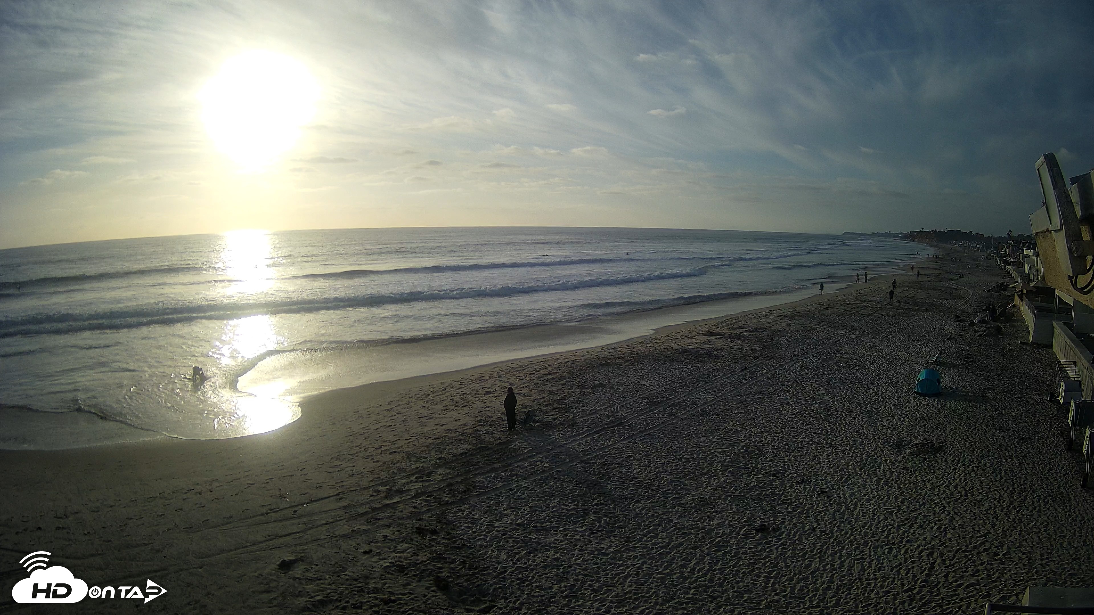 Snapshot of 17th St. Del Mar Beach - 4K NW View Live Cam taken Jun 8, 2026, 6:57pm PDT