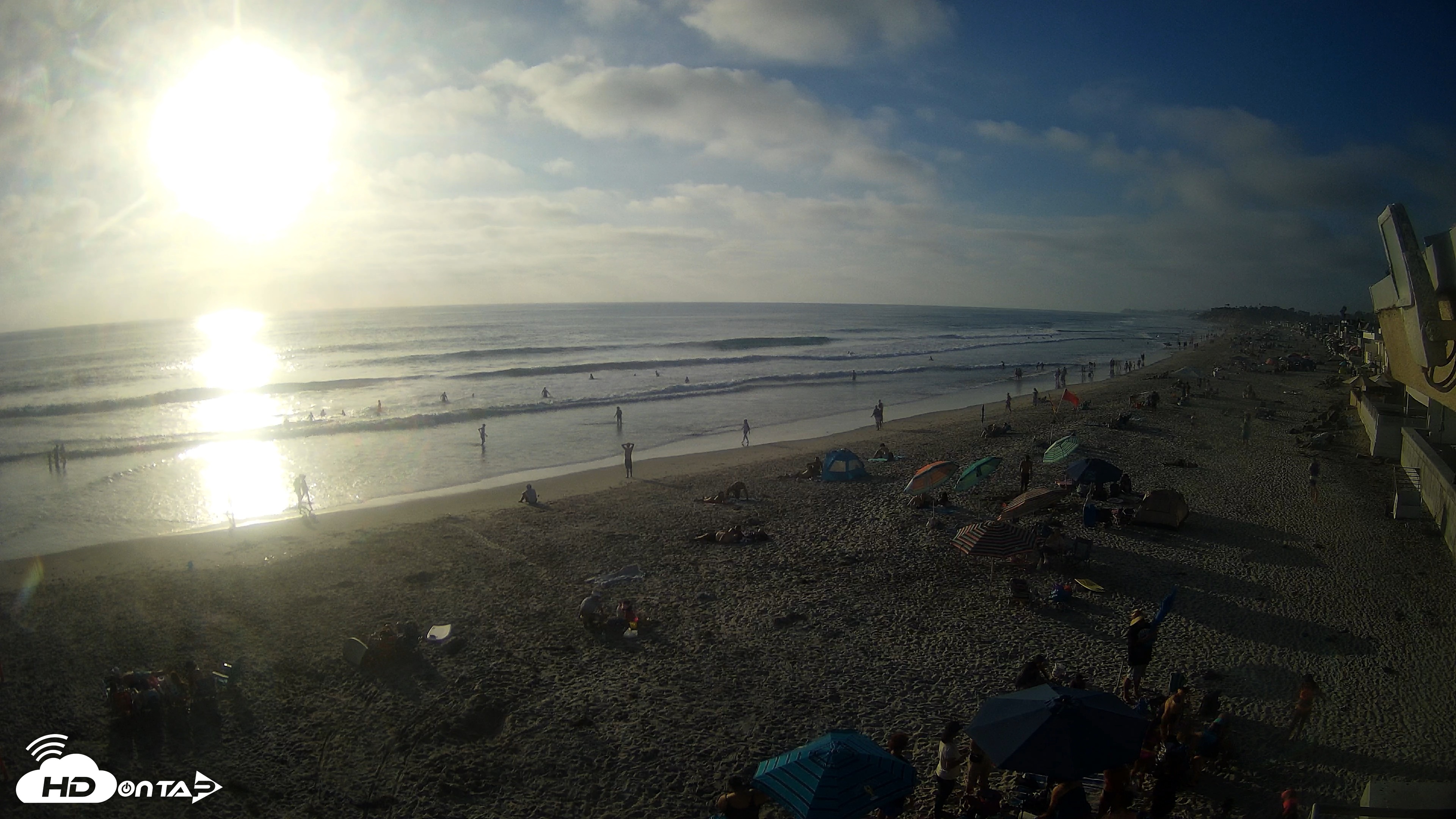 Snapshot of 17th St. Del Mar Beach - 4K NW View Live Cam taken Aug 1, 2026, 6:45pm PDT