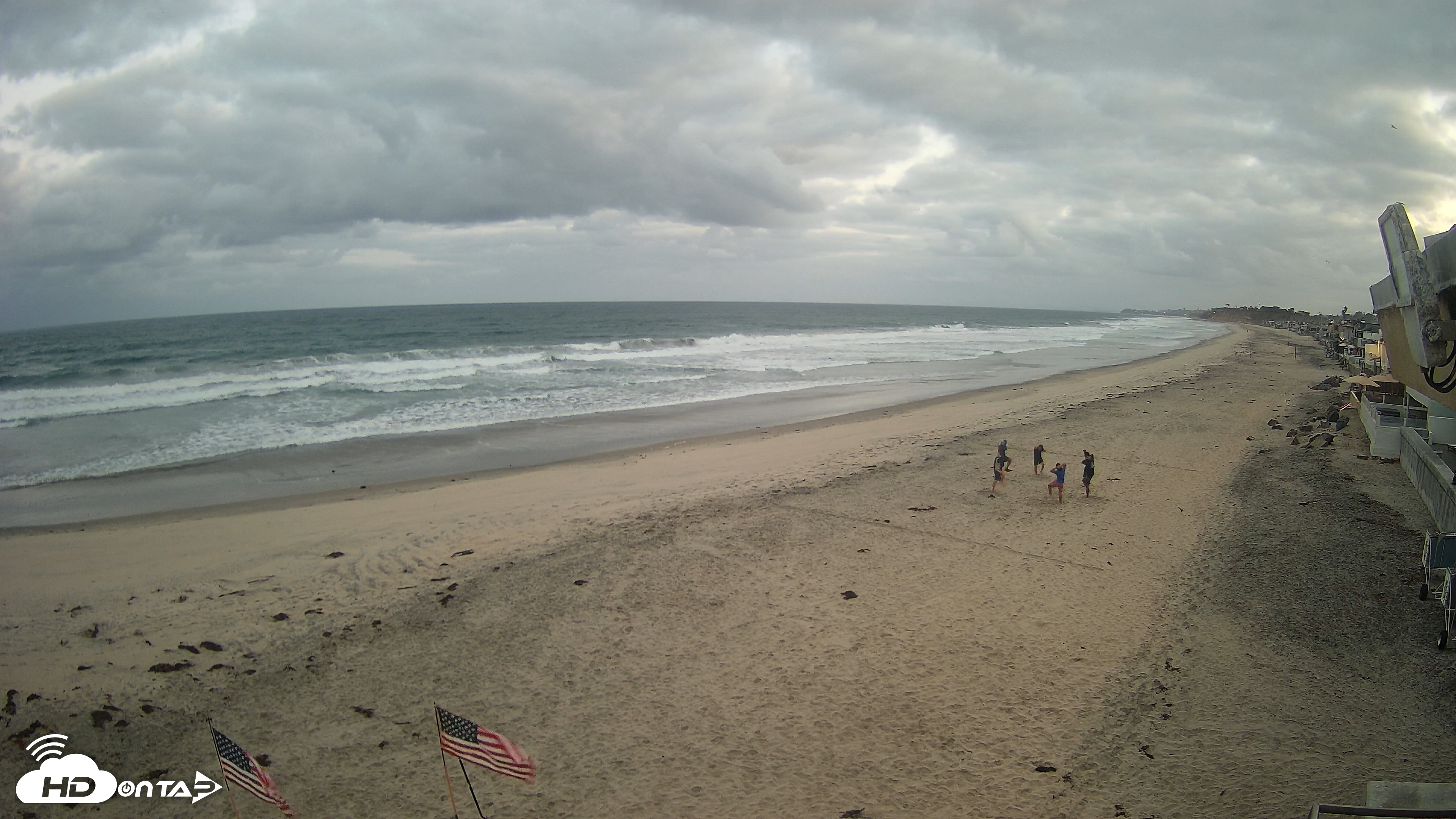 Snapshot of 17th St. Del Mar Beach - 4K NW View Live Cam taken May 27, 2026, 5:36am PDT