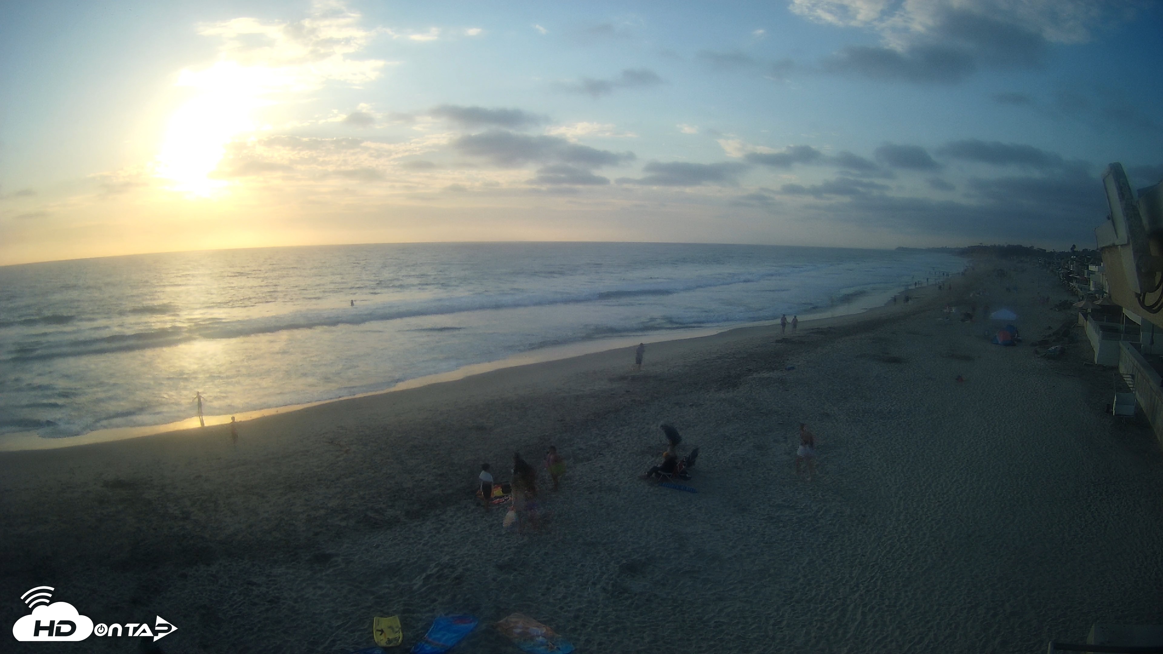 Snapshot of 17th St. Del Mar Beach - 4K NW View Live Cam taken Aug 5, 2026, 7:01pm PDT