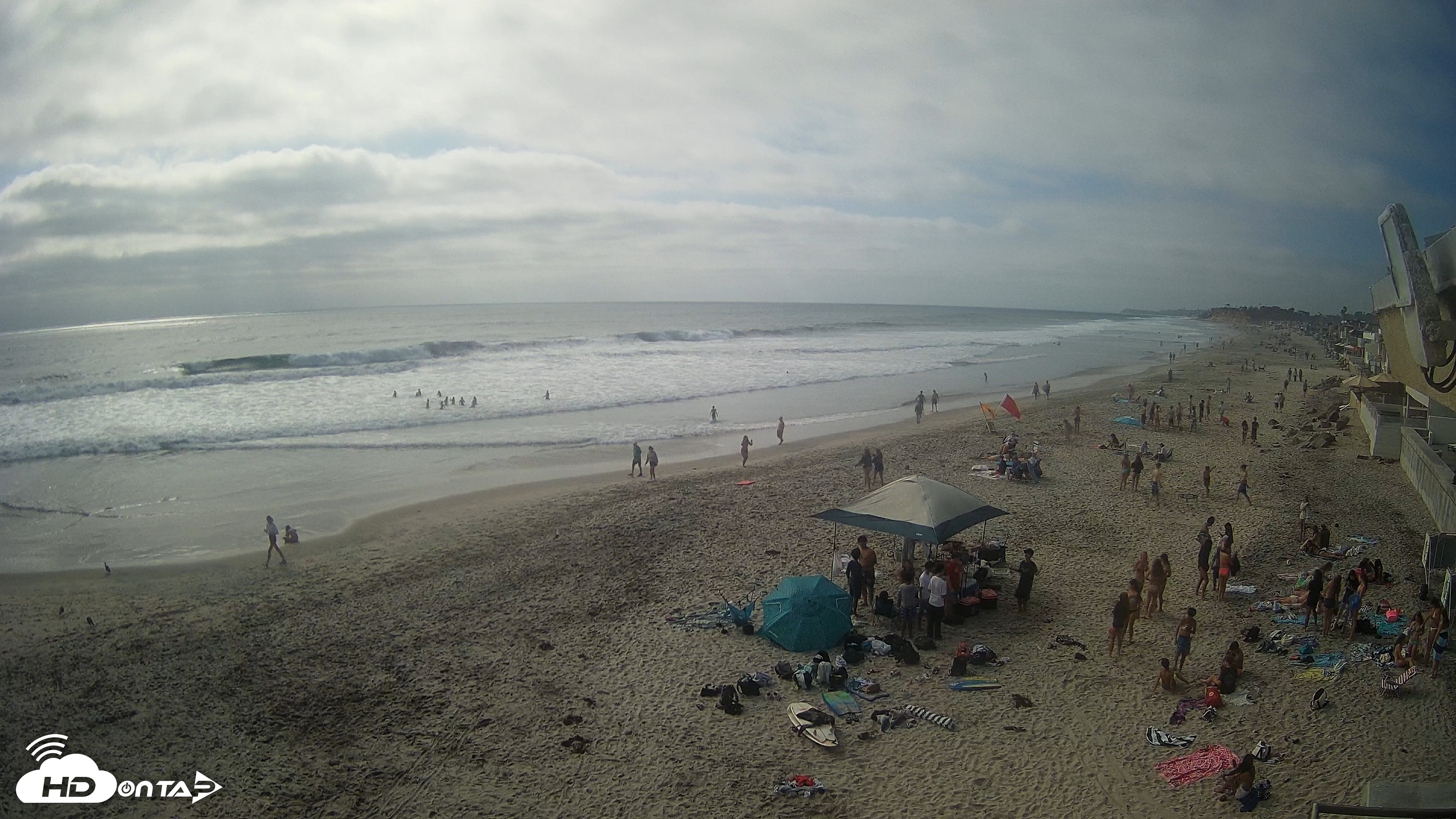 Snapshot of 17th St. Del Mar Beach - 4K NW View Live Cam taken Jun 5, 2026, 4:59pm PDT