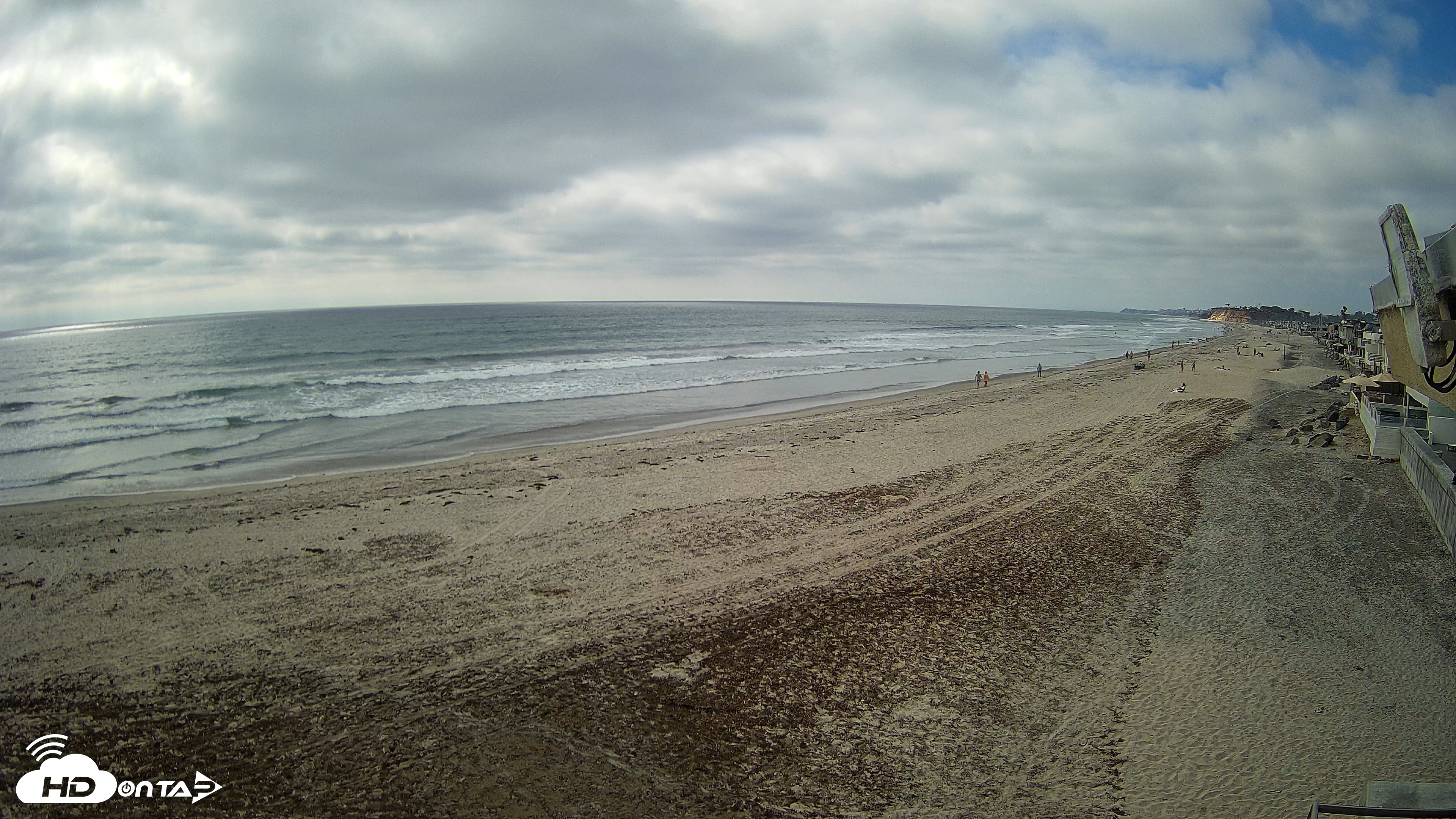 Snapshot of 17th St. Del Mar Beach - 4K NW View Live Cam taken May 8, 2026, 4:41pm PDT