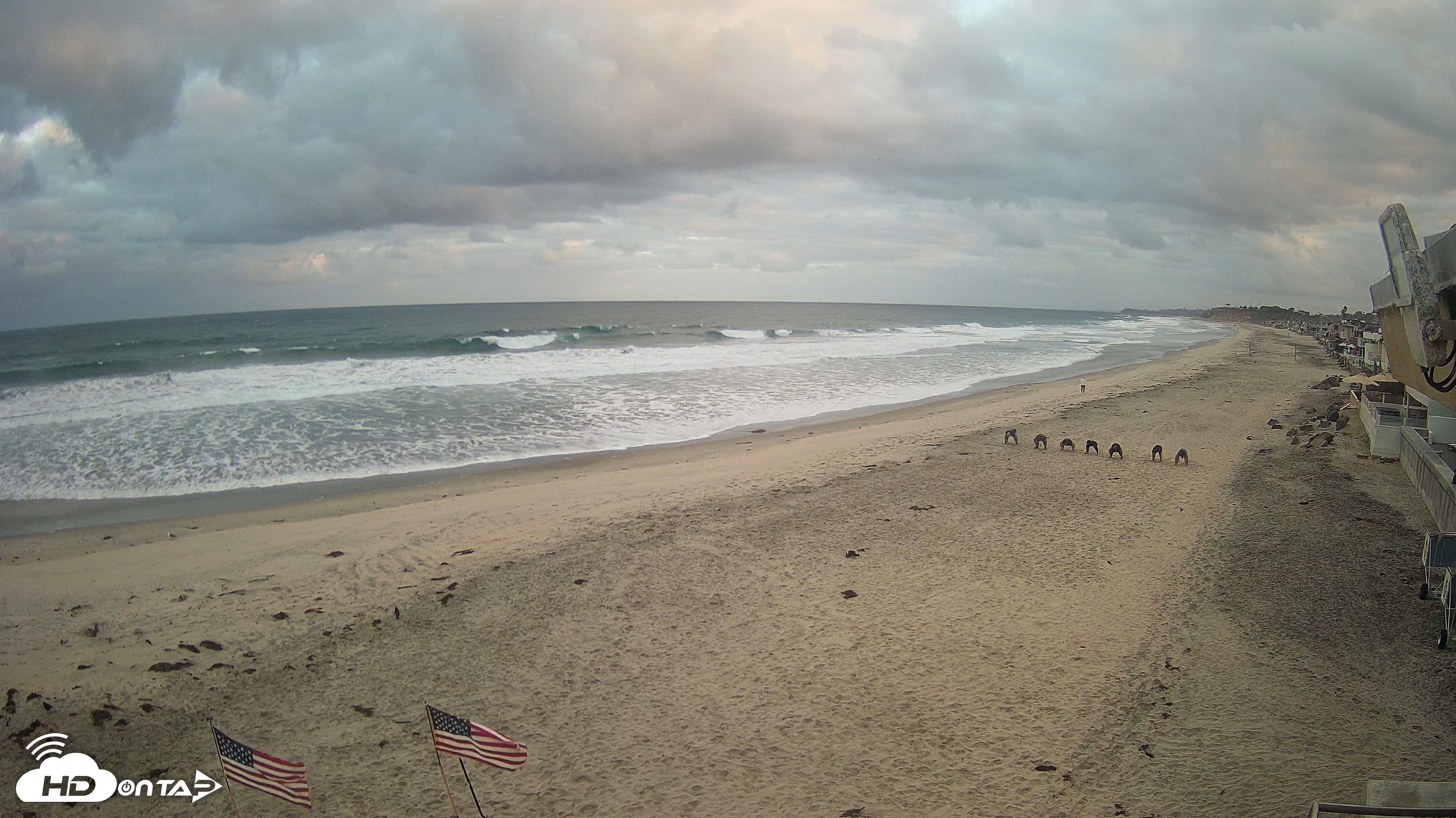 Snapshot of 17th St. Del Mar Beach - 4K NW View Live Cam taken May 27, 2026, 6:03am PDT