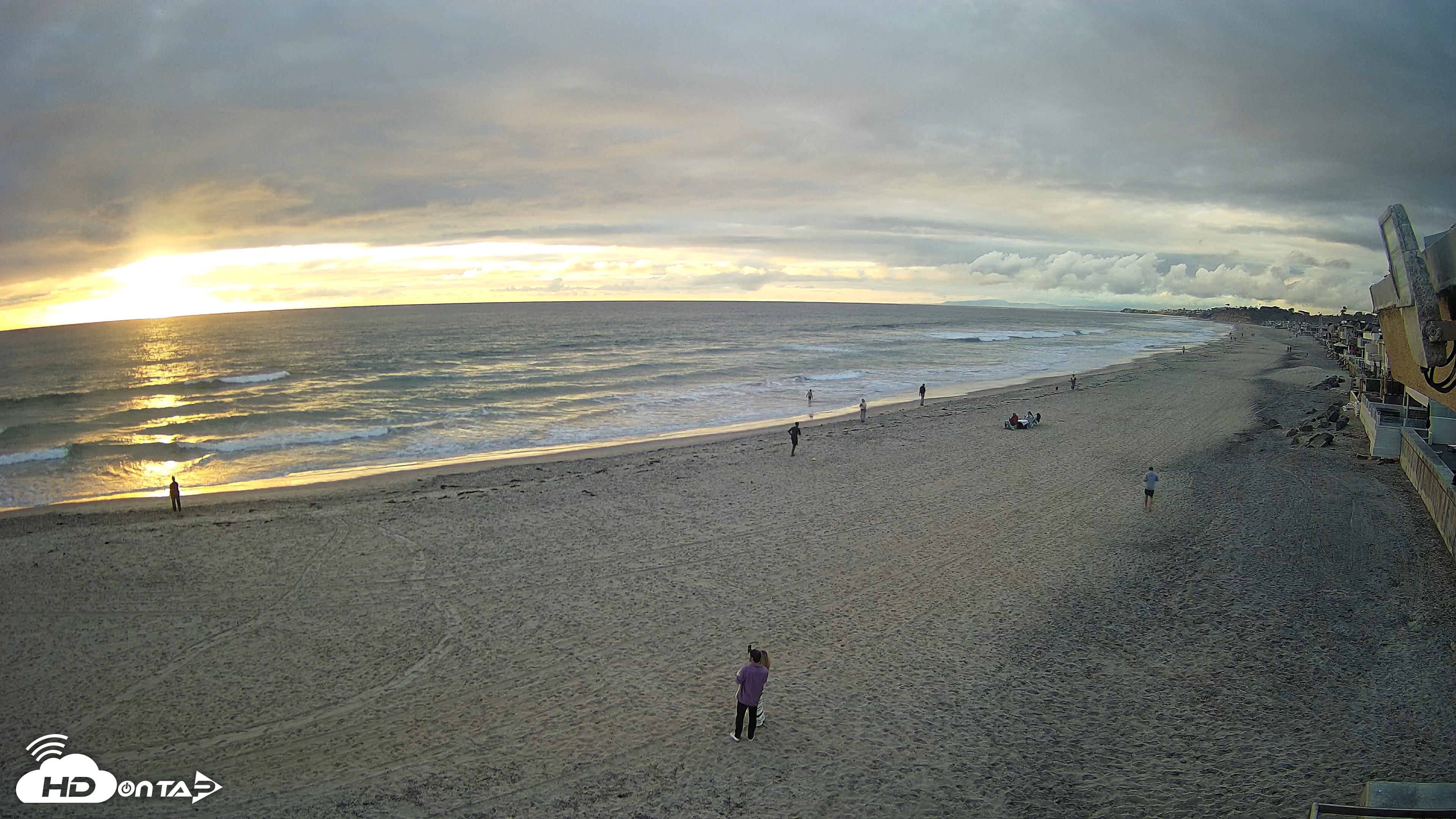 Snapshot of 17th St. Del Mar Beach - 4K NW View Live Cam taken Apr 12, 2026, 6:56pm PDT
